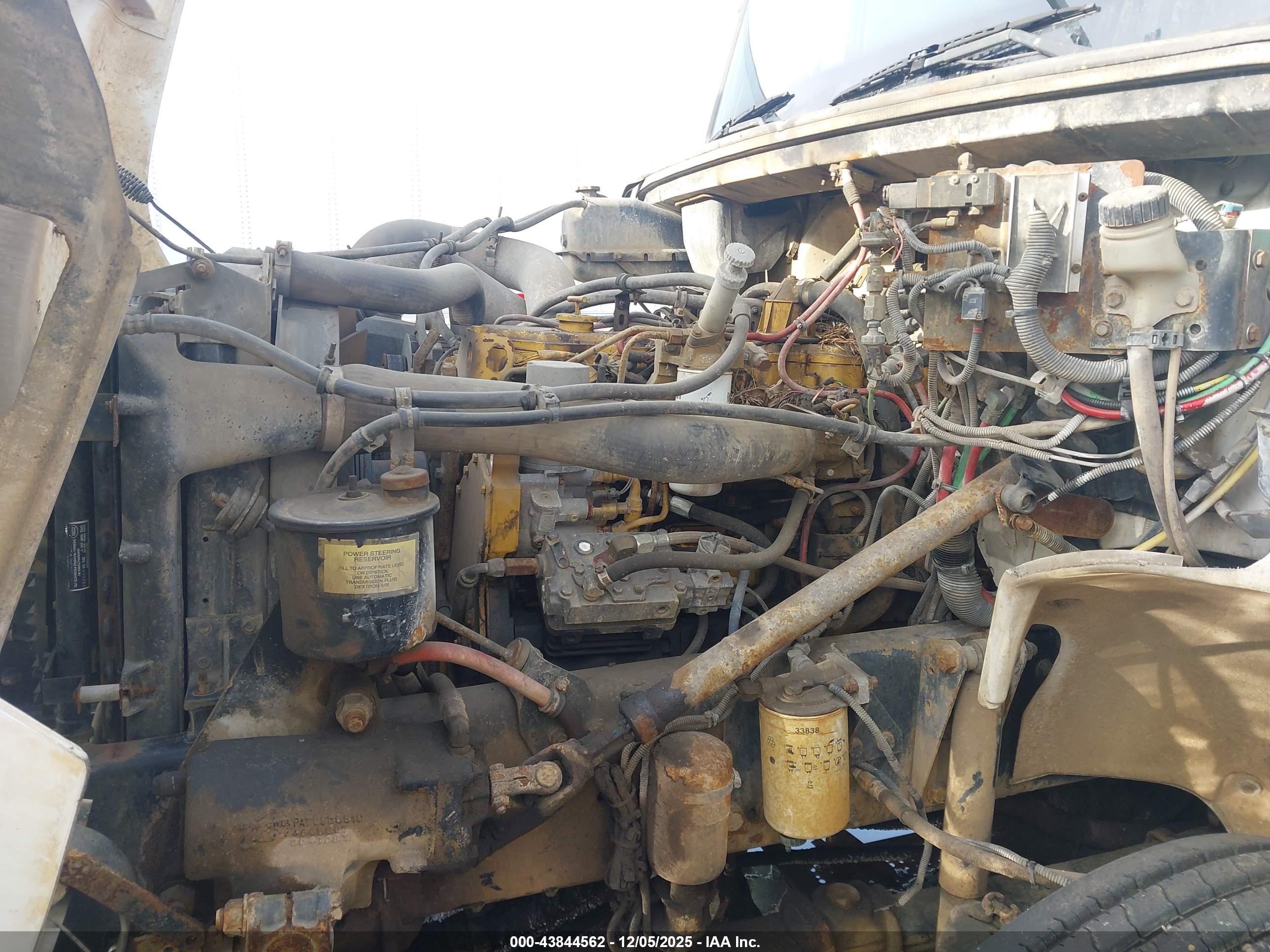 FREIGHTLINER MEDIUM image 10