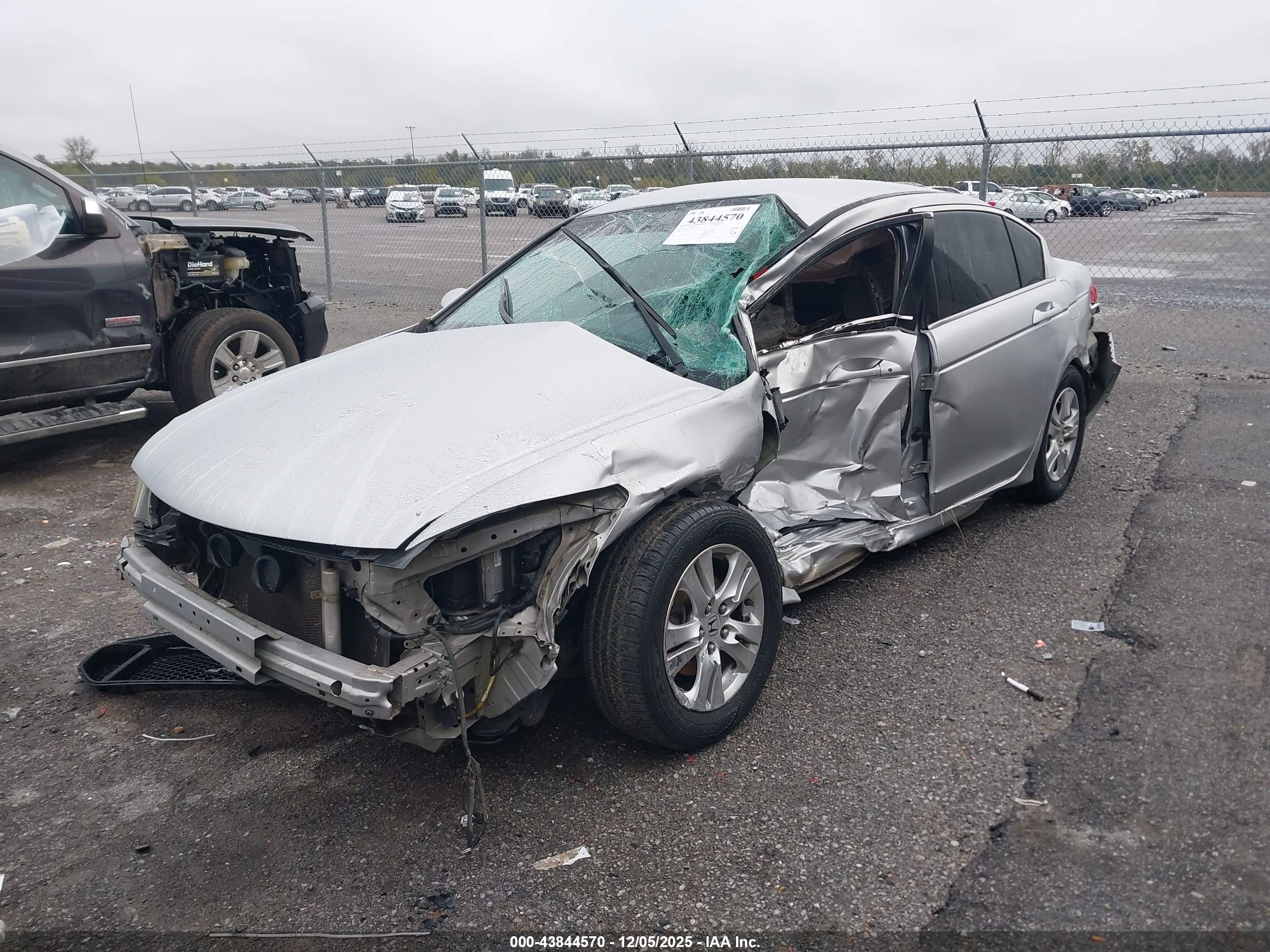 HONDA ACCORD image 2