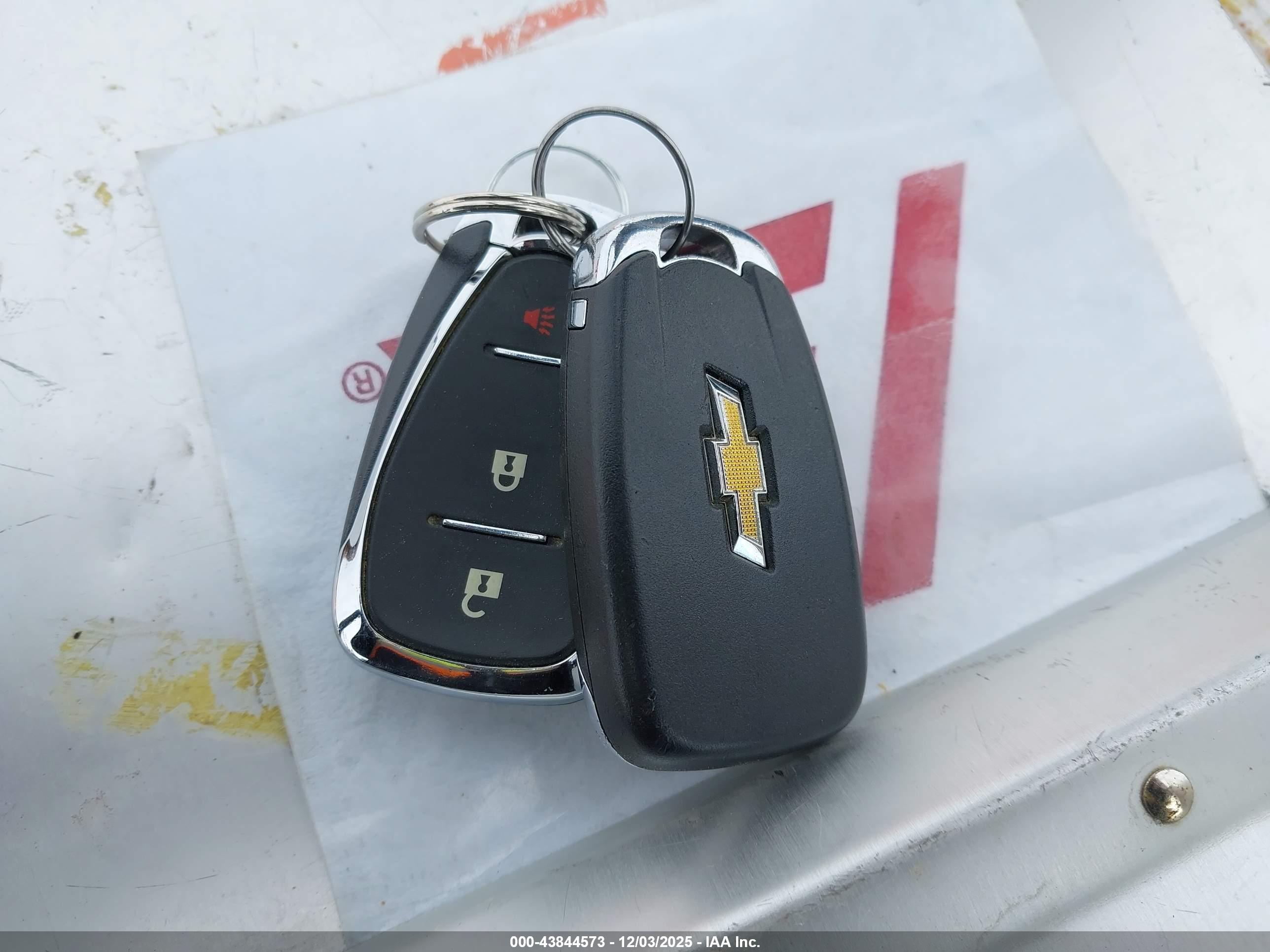 CHEVROLET EQUINOX image 11