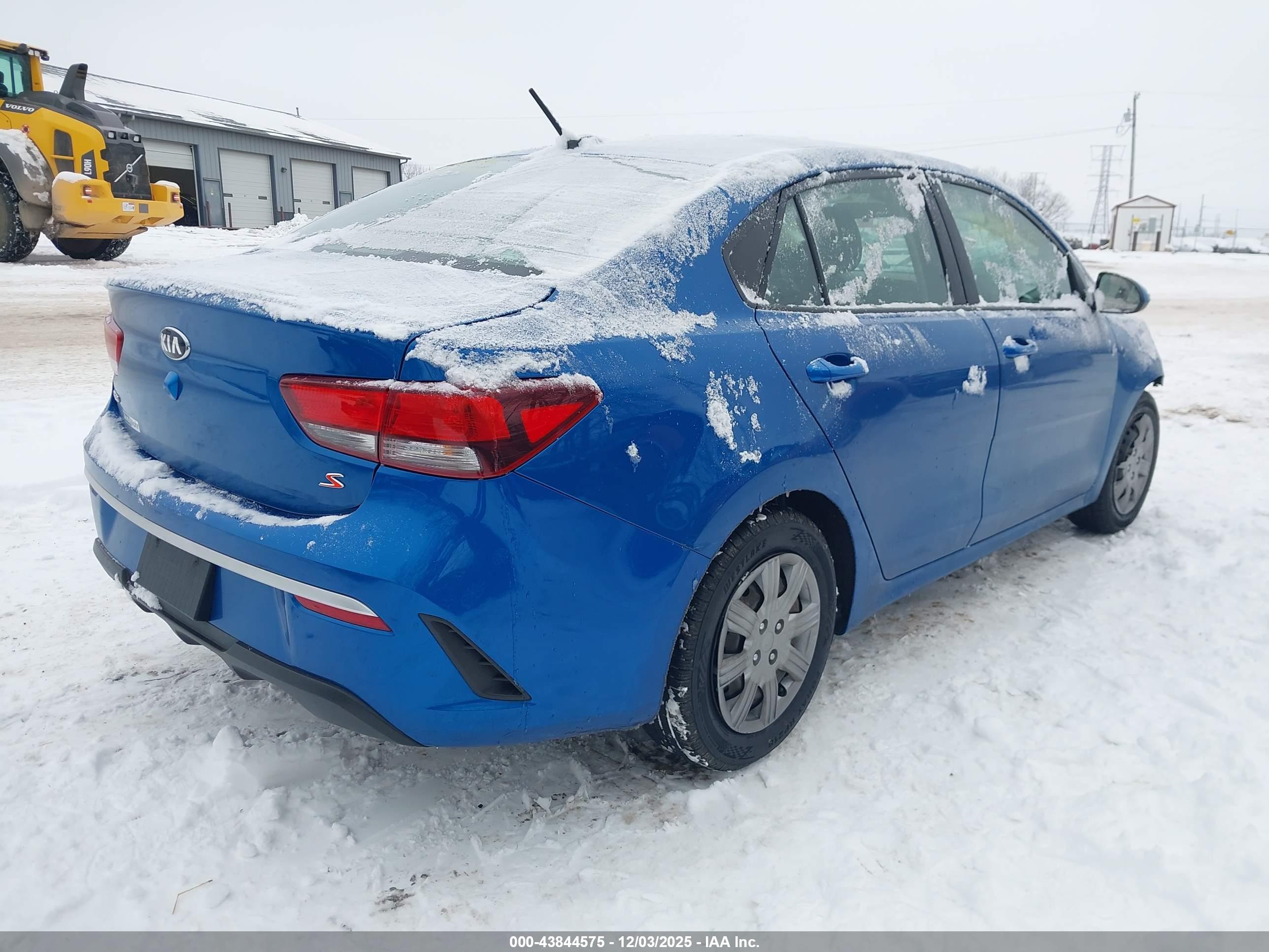 KIA RIO image 4