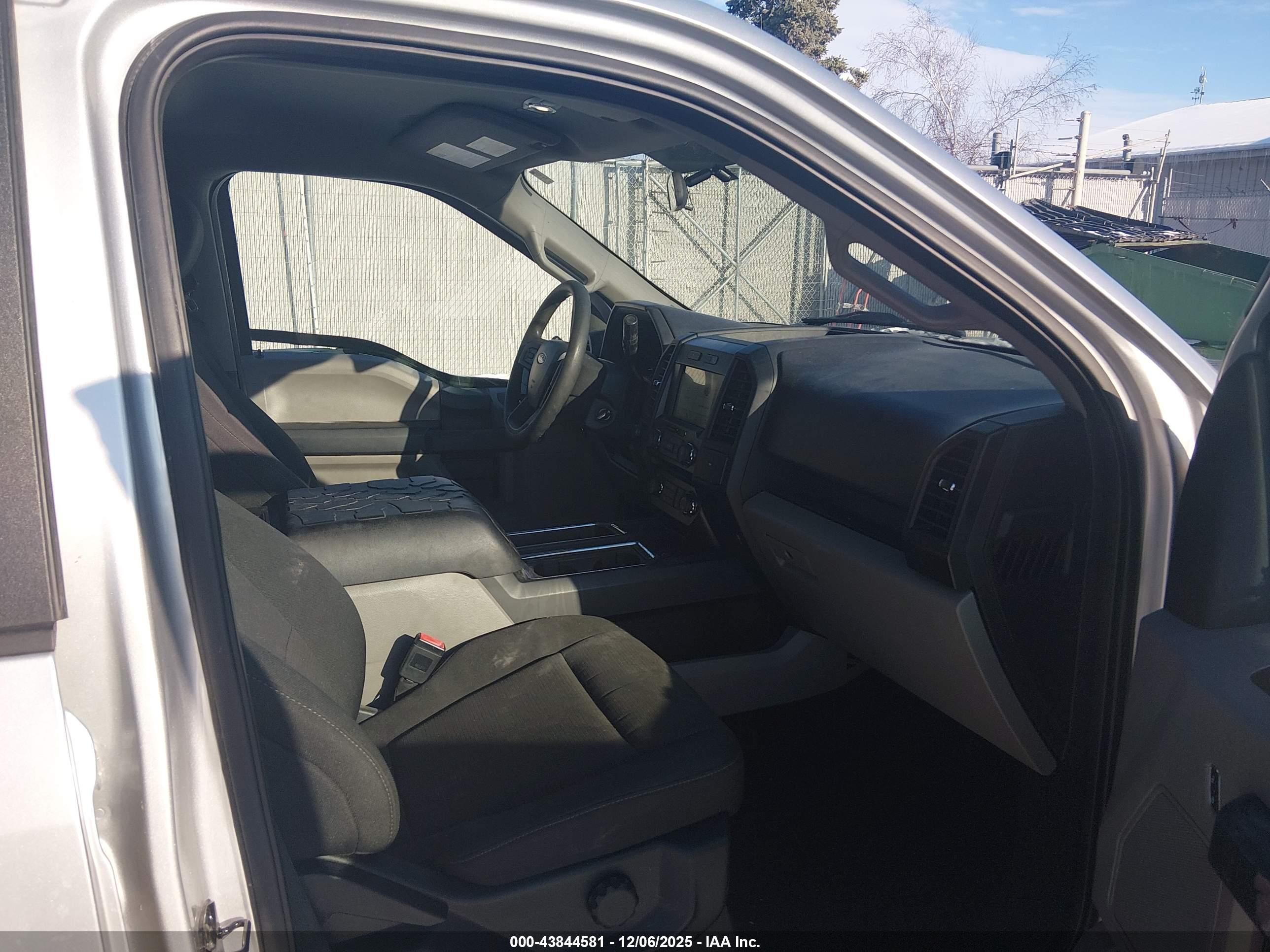 FORD F-150 image 5