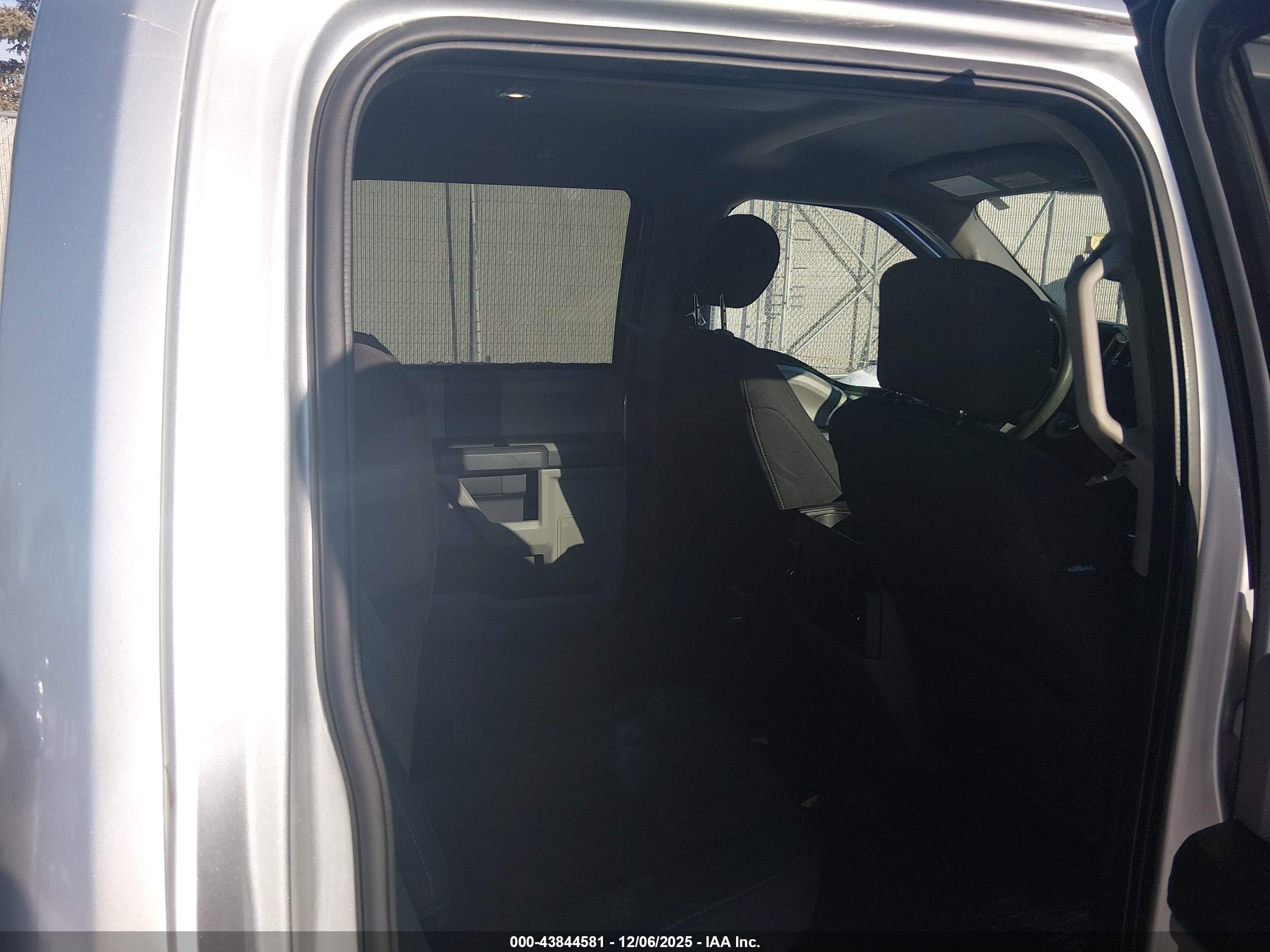 FORD F-150 image 8