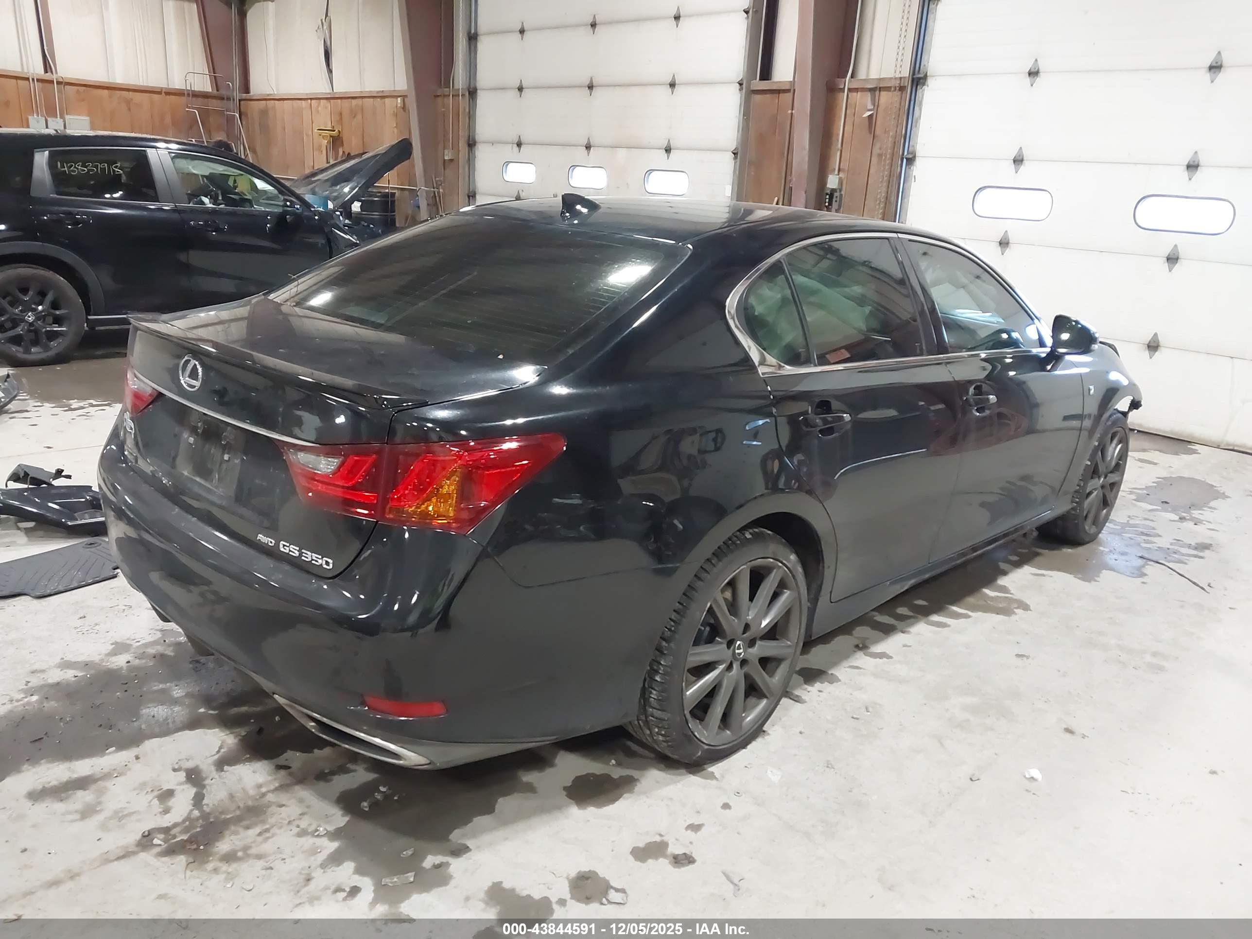 LEXUS GS image 4