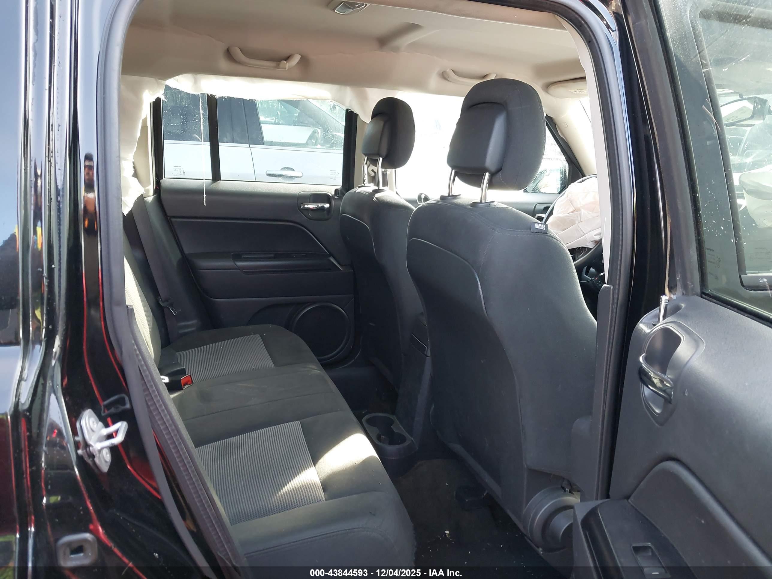 JEEP PATRIOT image 8