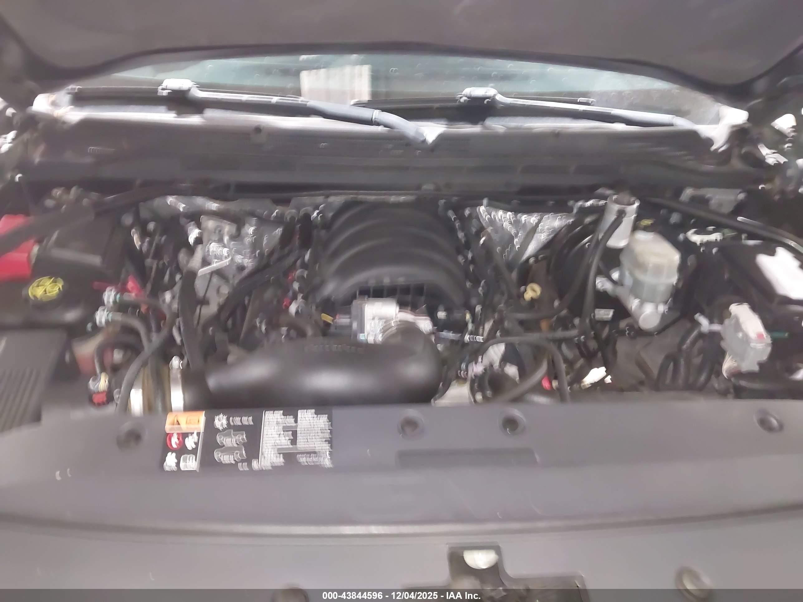 GMC SIERRA image 10