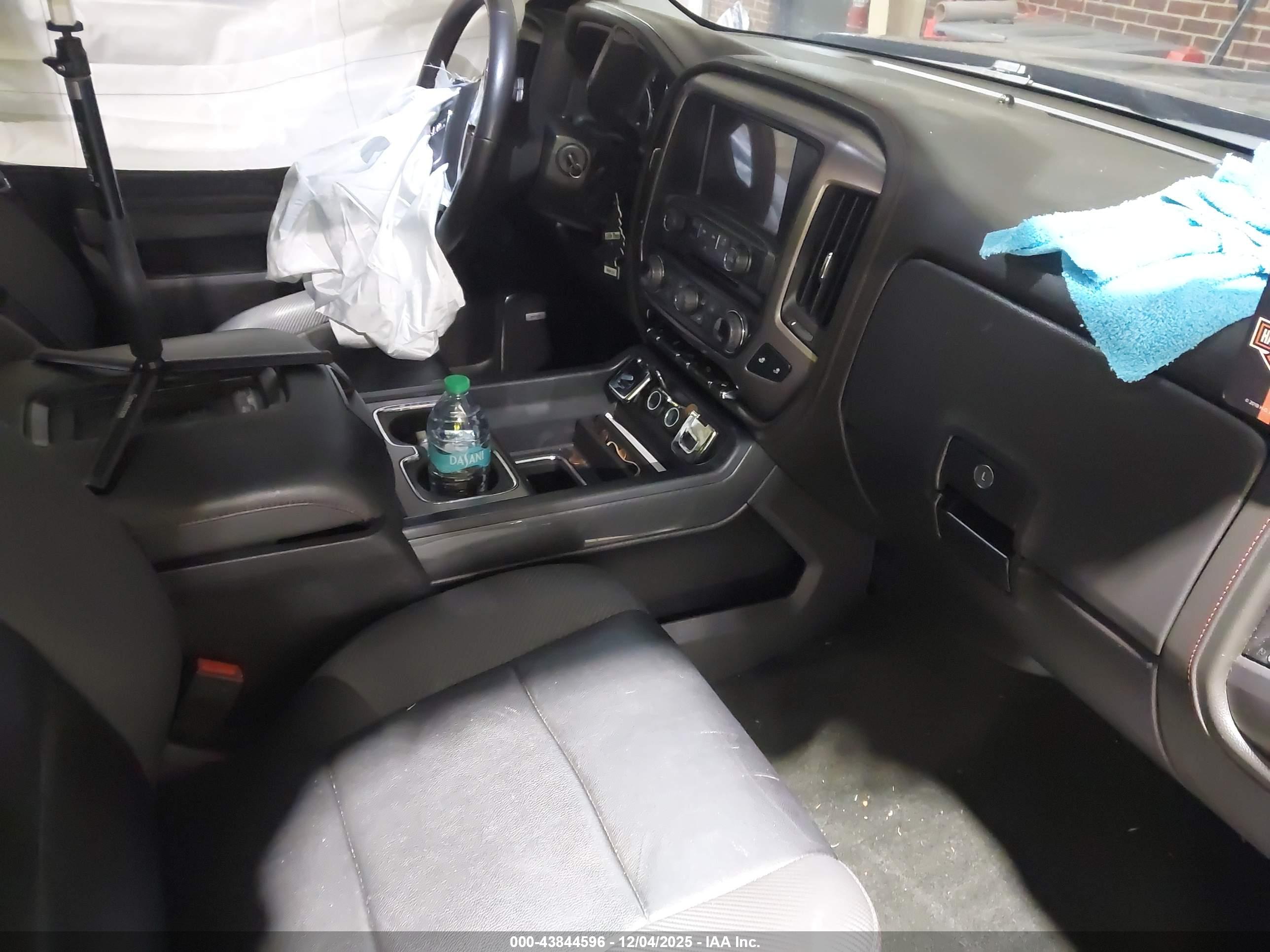 GMC SIERRA image 5