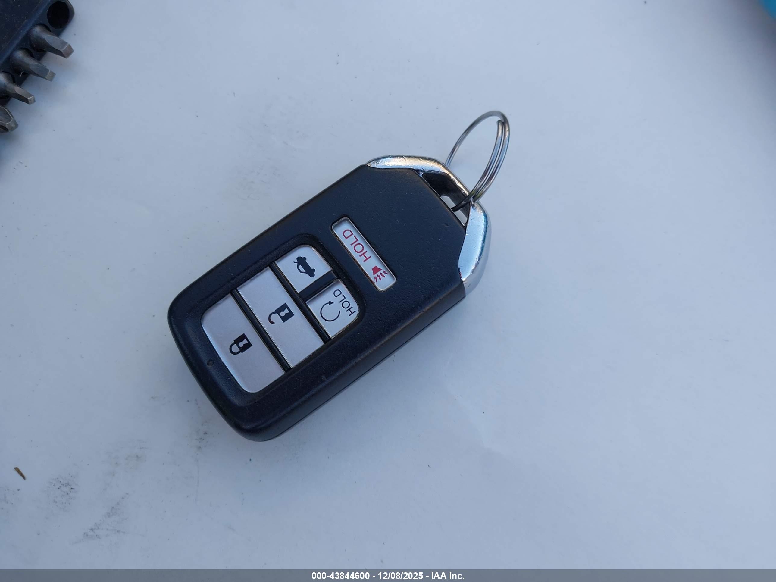 HONDA ACCORD image 11