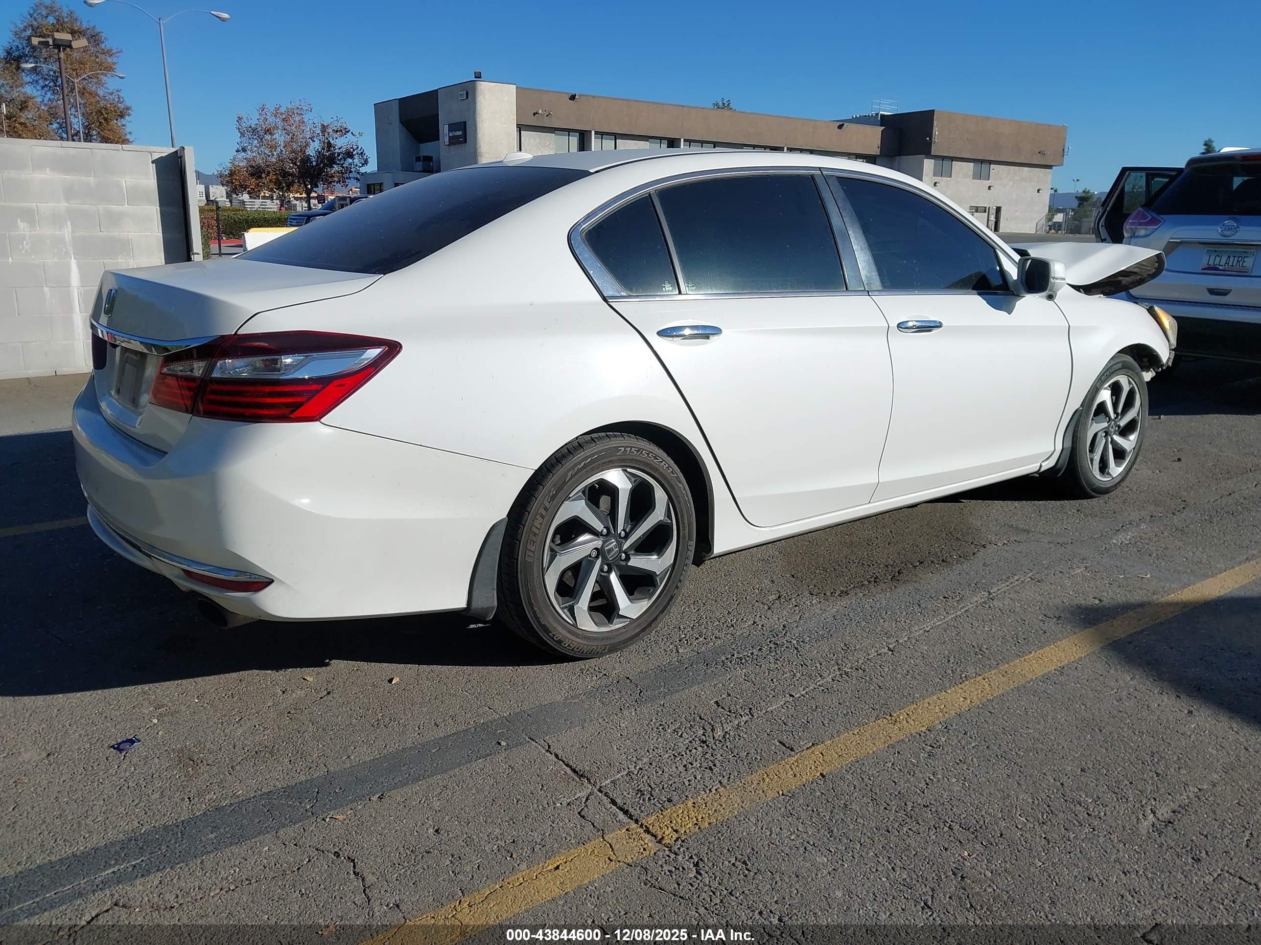 HONDA ACCORD image 4