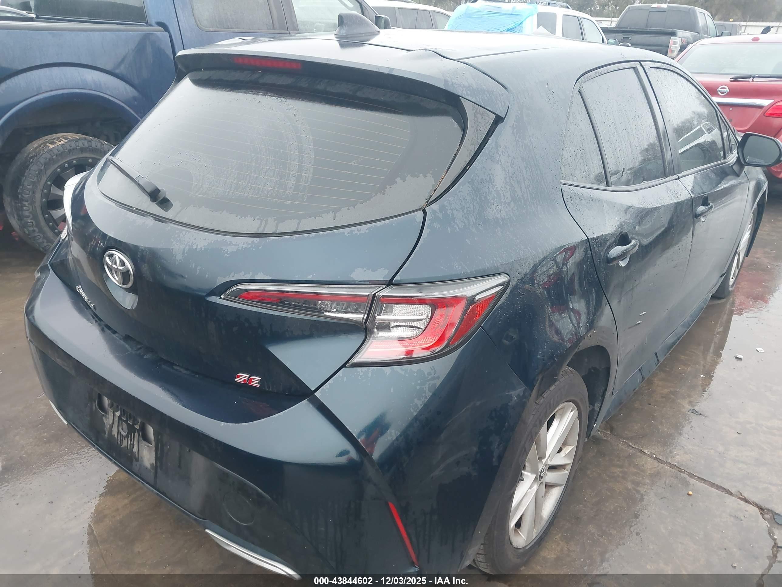 TOYOTA COROLLA image 4