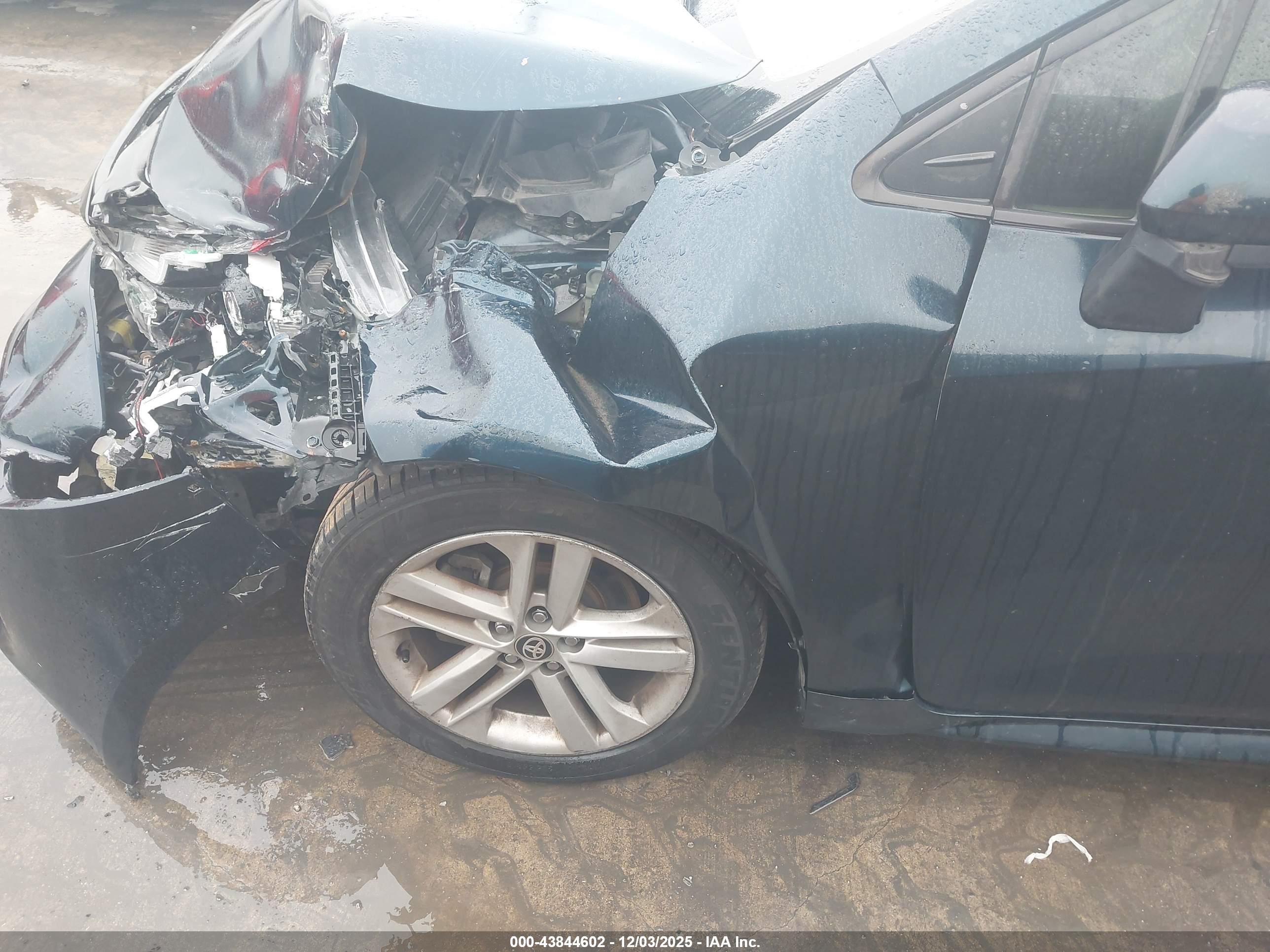 TOYOTA COROLLA image 6