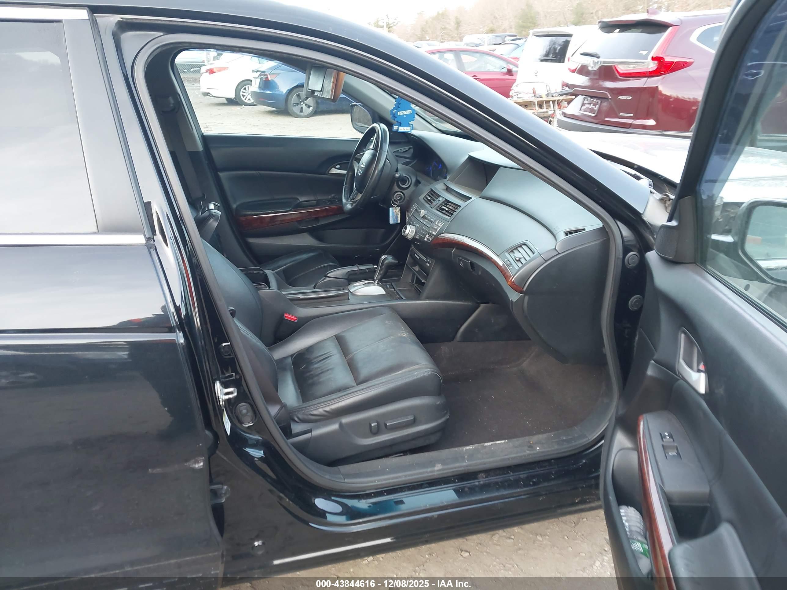 HONDA CROSSTOUR image 5