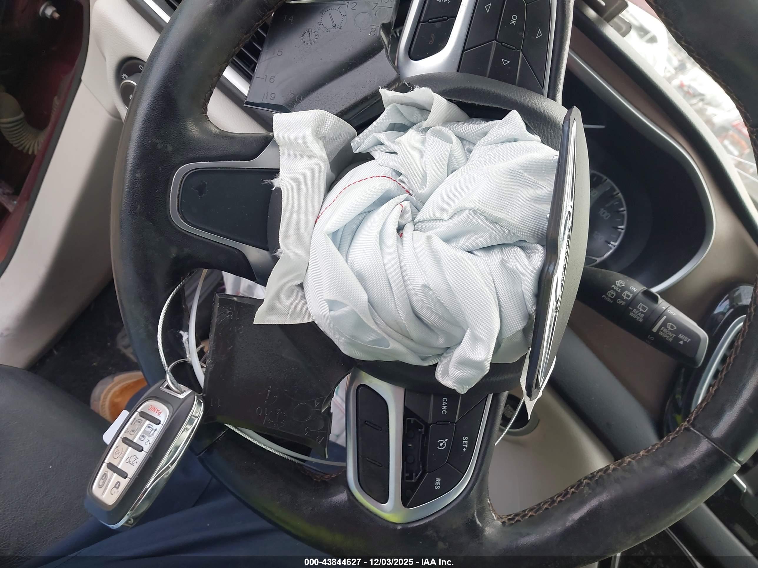 CHRYSLER PACIFICA image 11