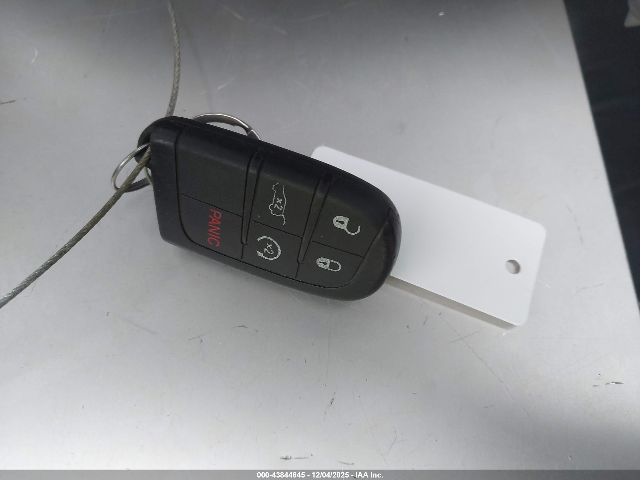 JEEP GRAND image 11