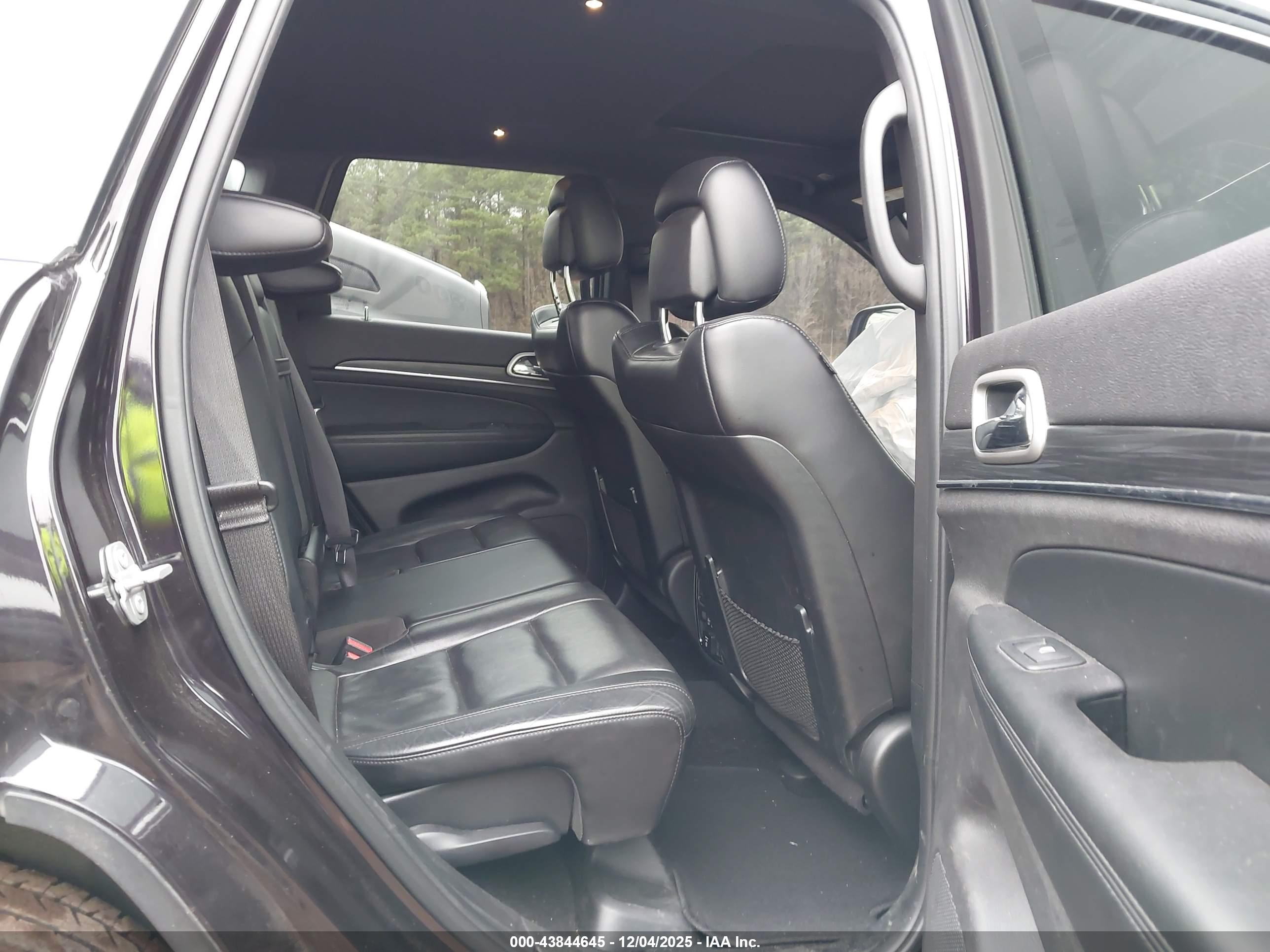 JEEP GRAND image 8