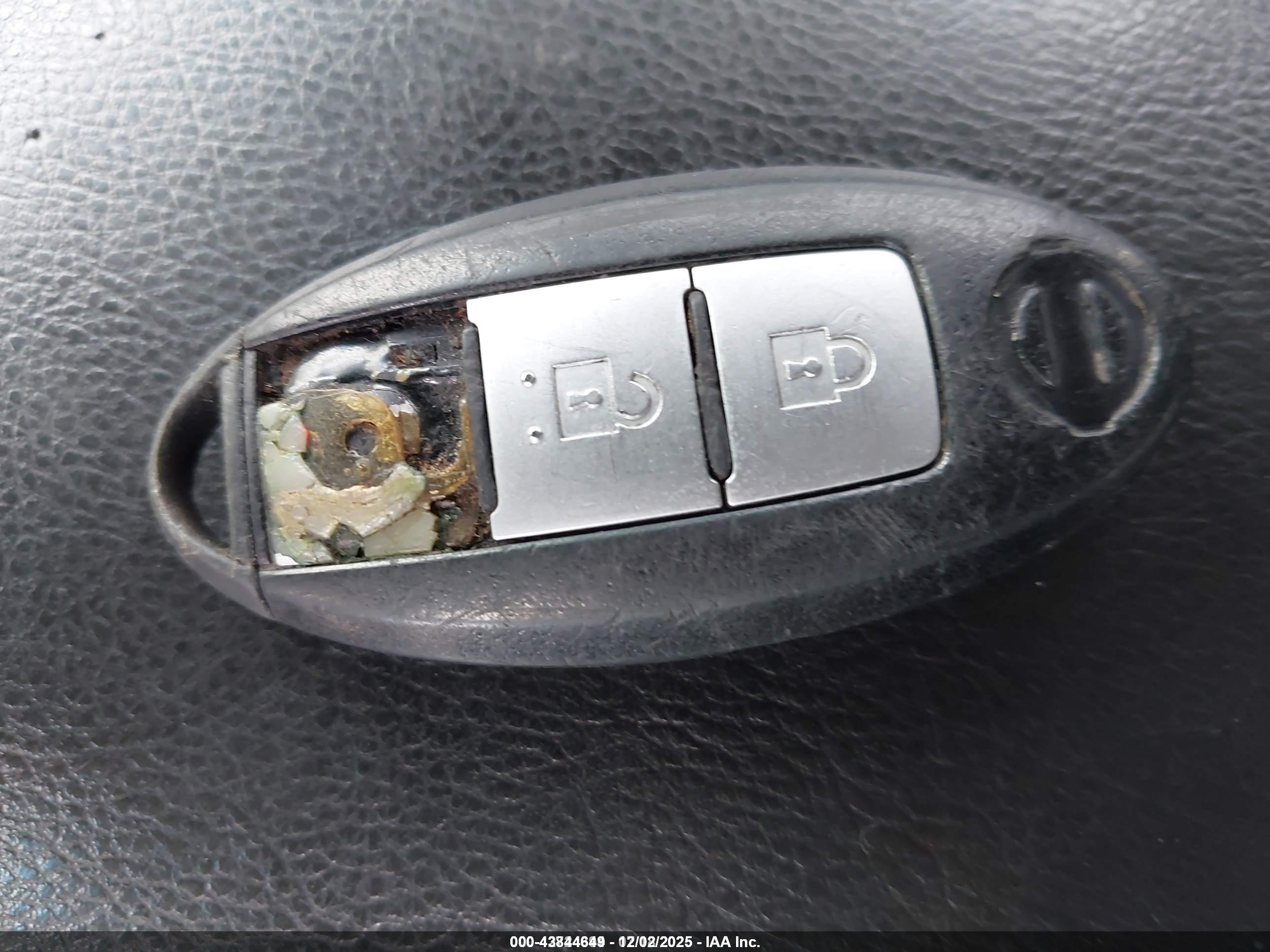NISSAN MURANO image 11