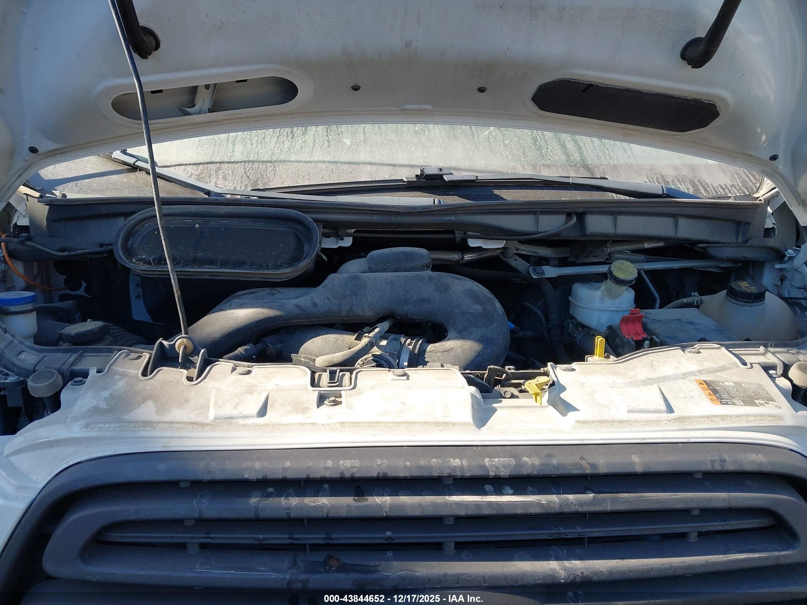 FORD TRANSIT-350 image 10