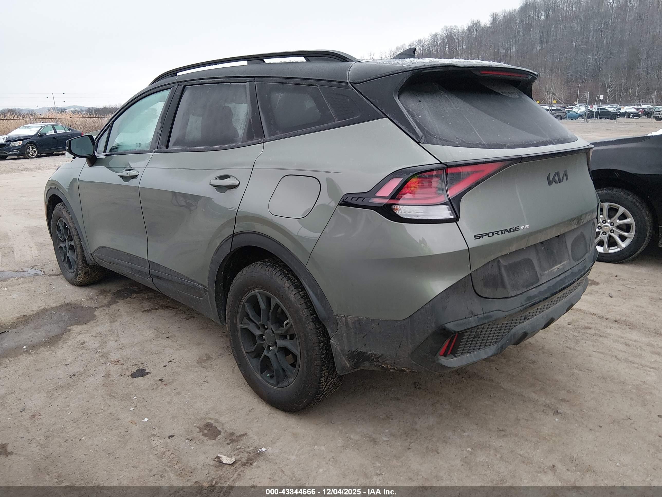 KIA SPORTAGE image 3