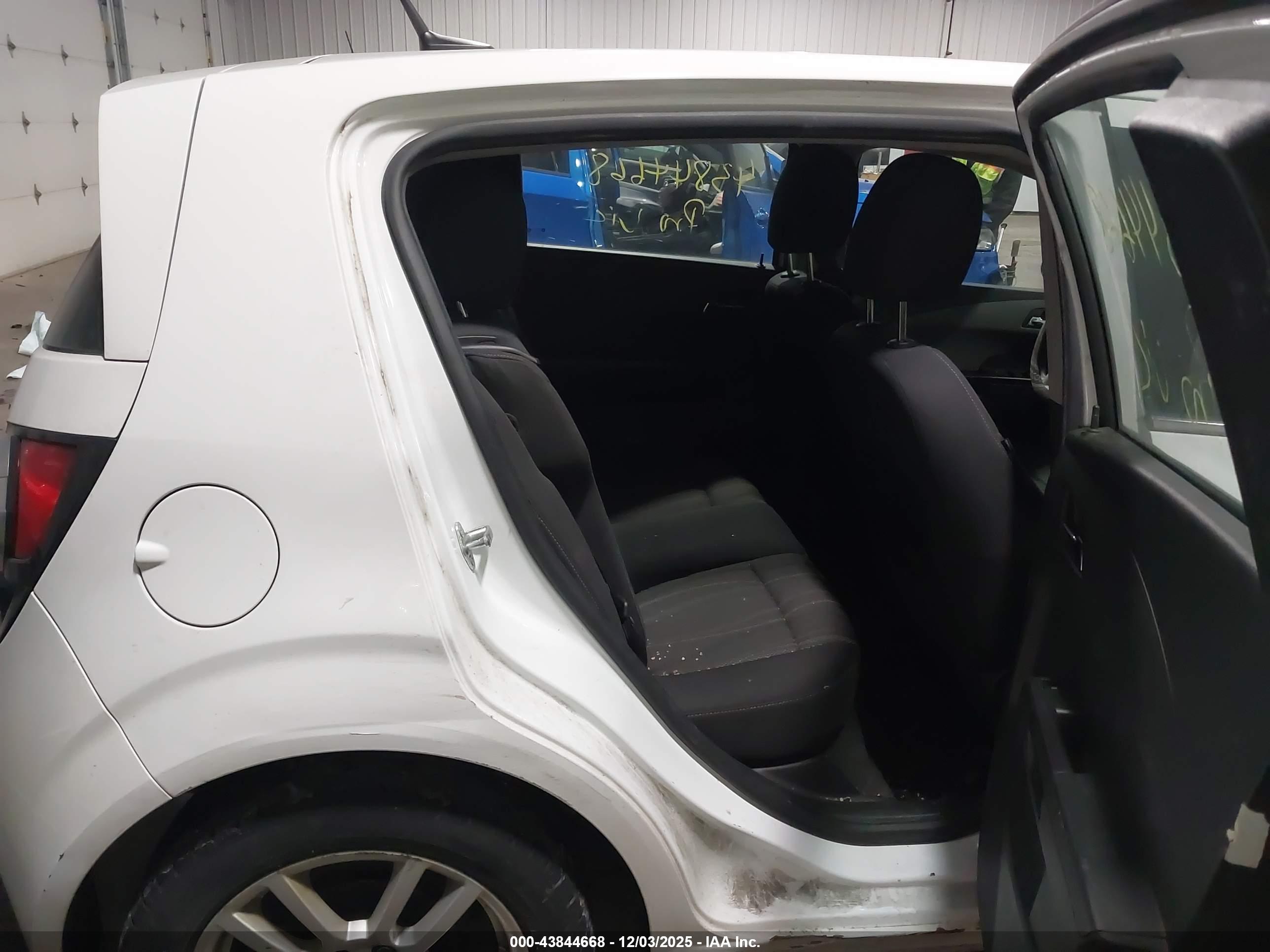 CHEVROLET SONIC image 8