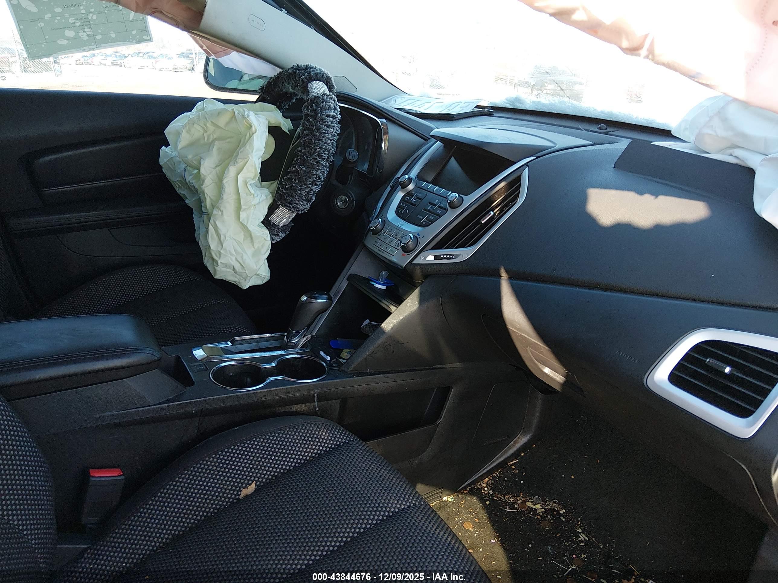 GMC TERRAIN image 5