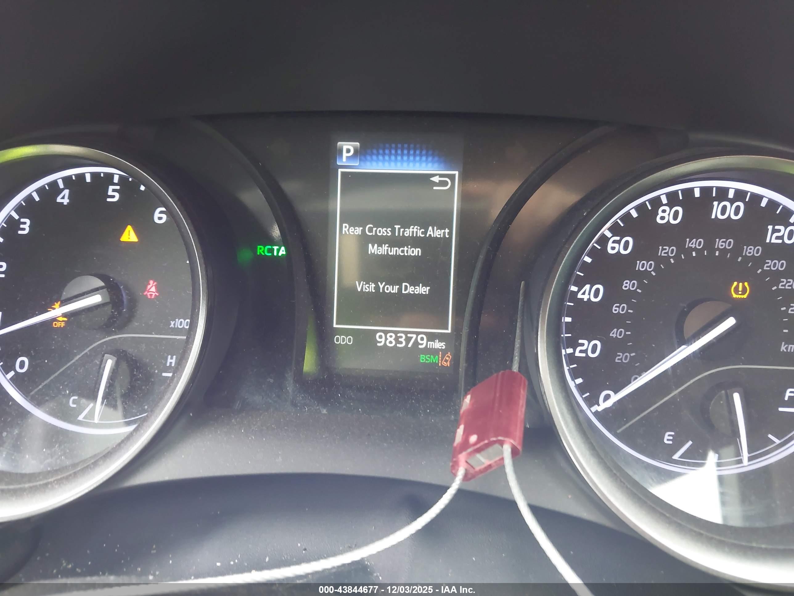 TOYOTA CAMRY image 7