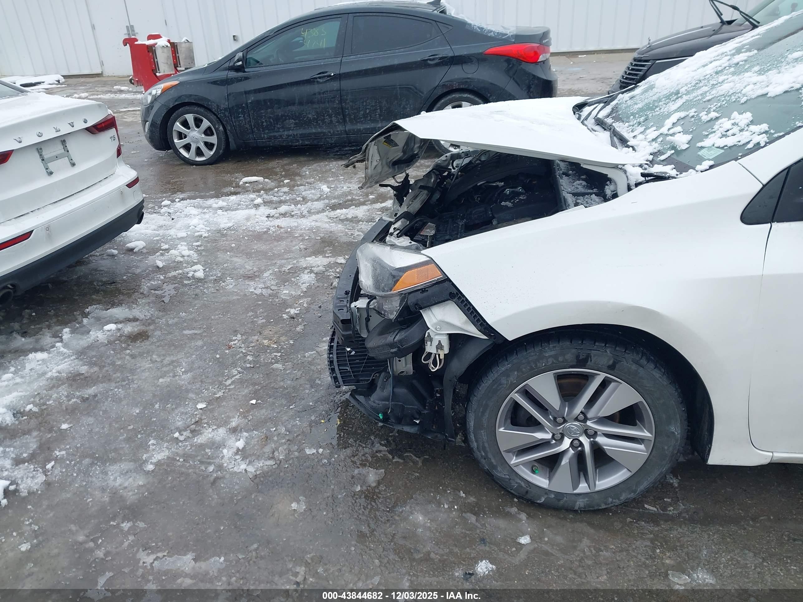 TOYOTA COROLLA image 6