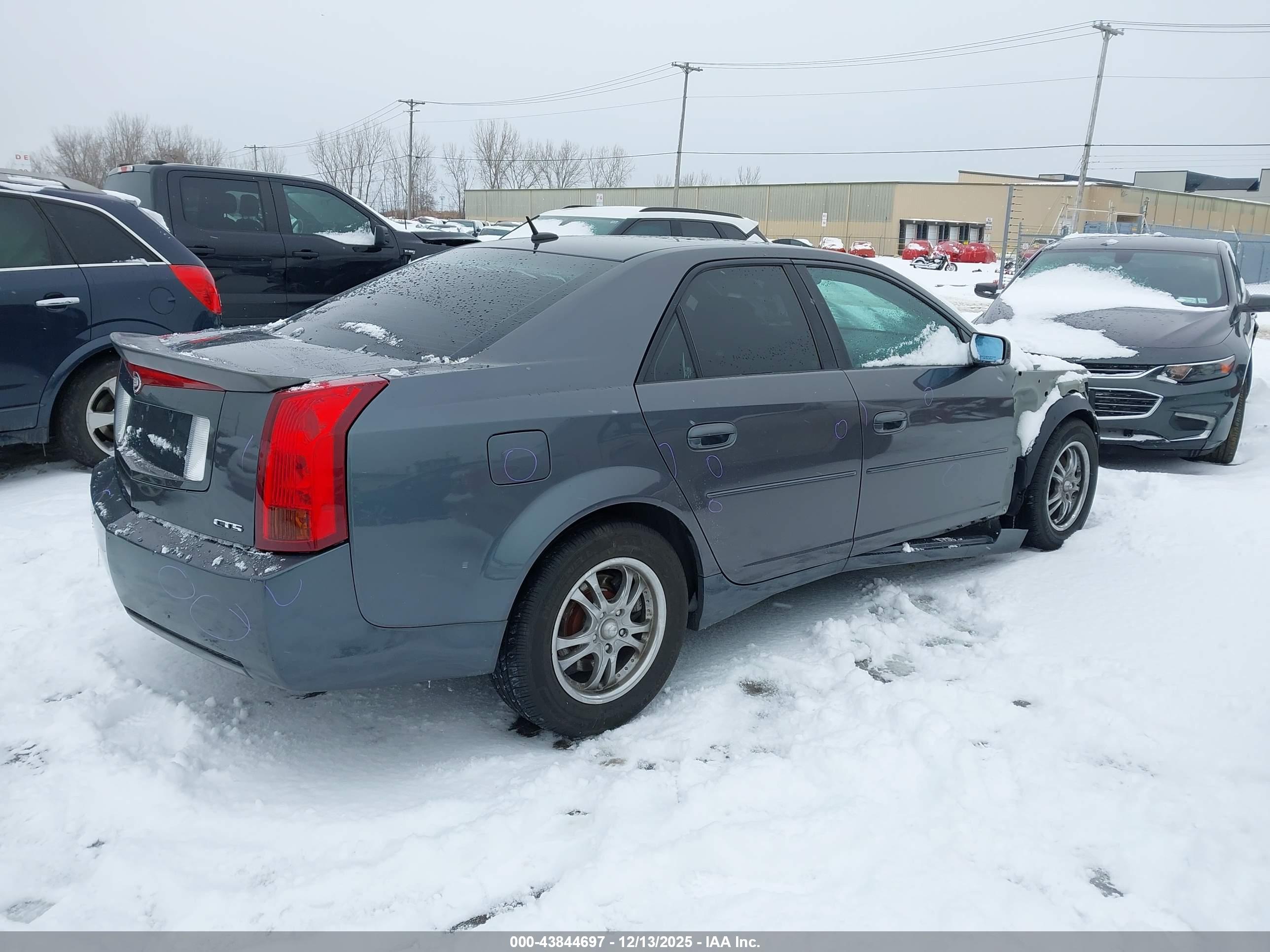 CADILLAC CTS image 4