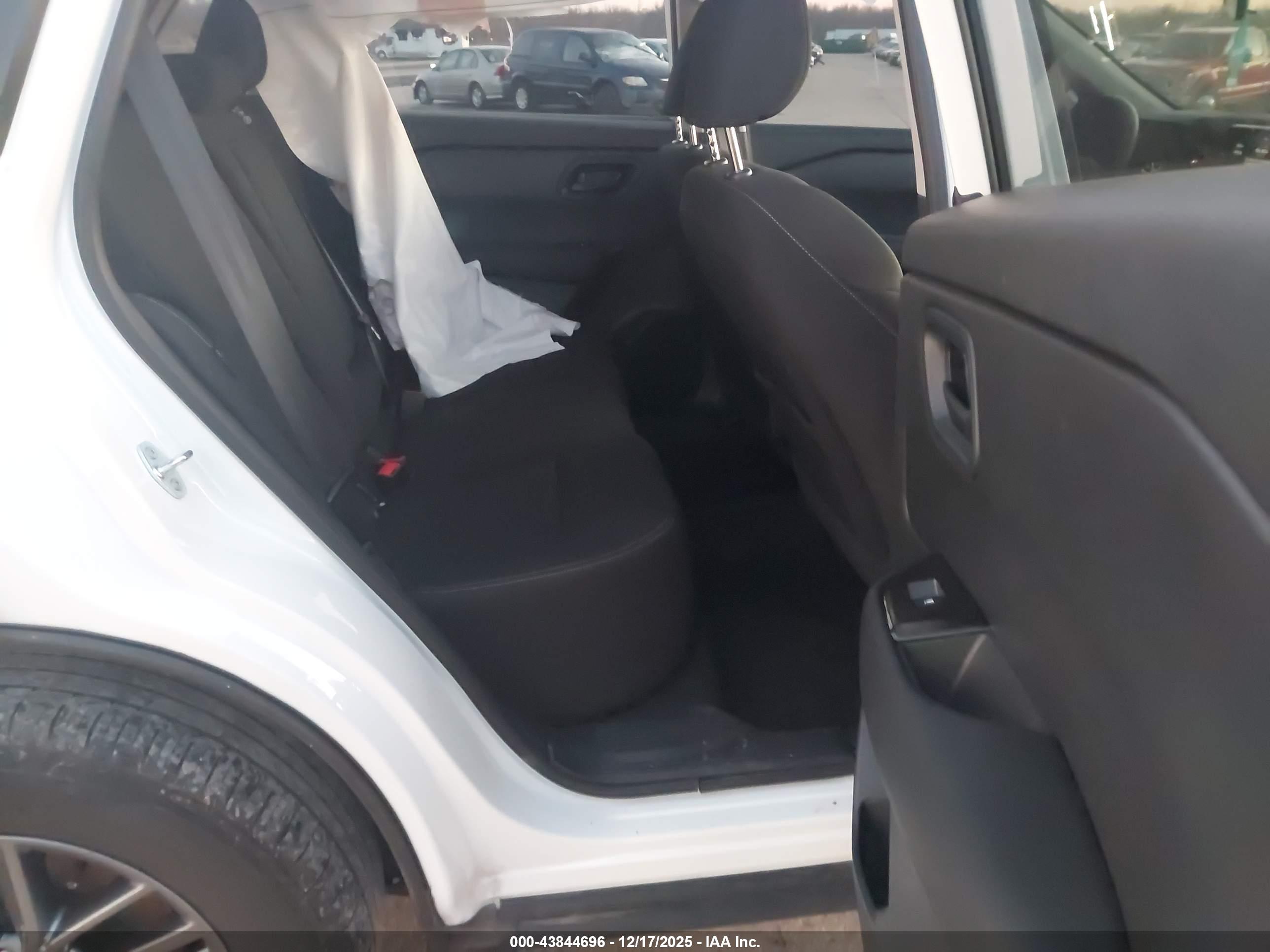 NISSAN ROGUE image 8
