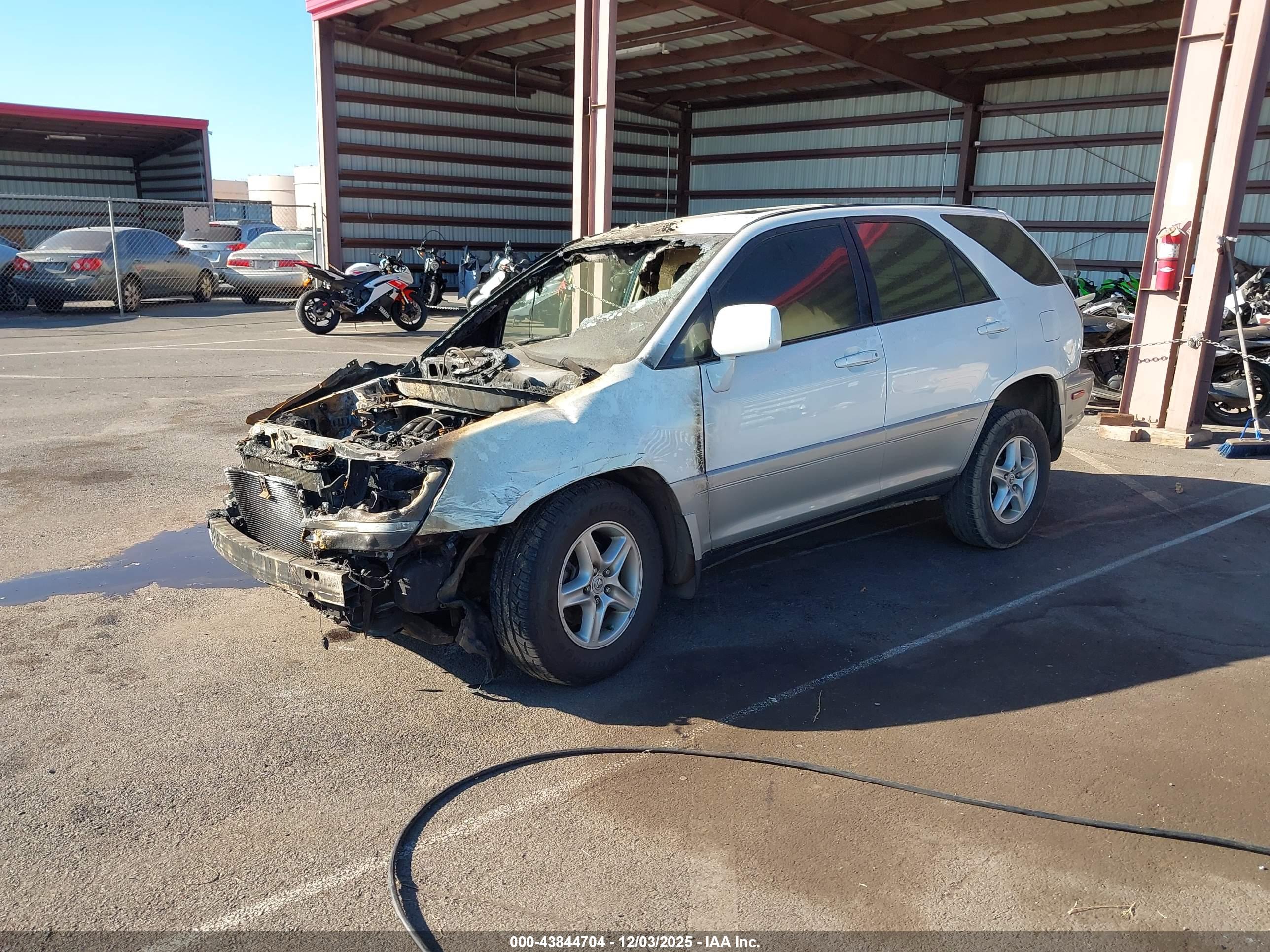 LEXUS RX image 2