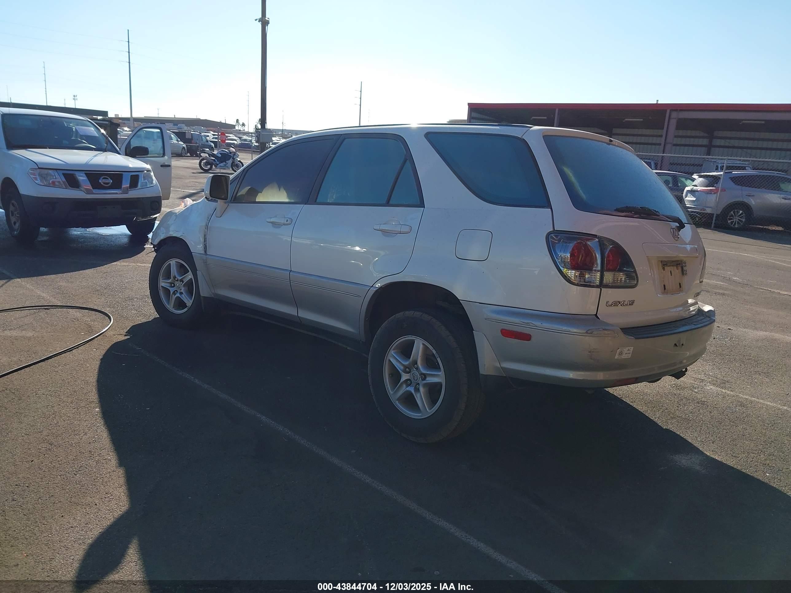 LEXUS RX image 3
