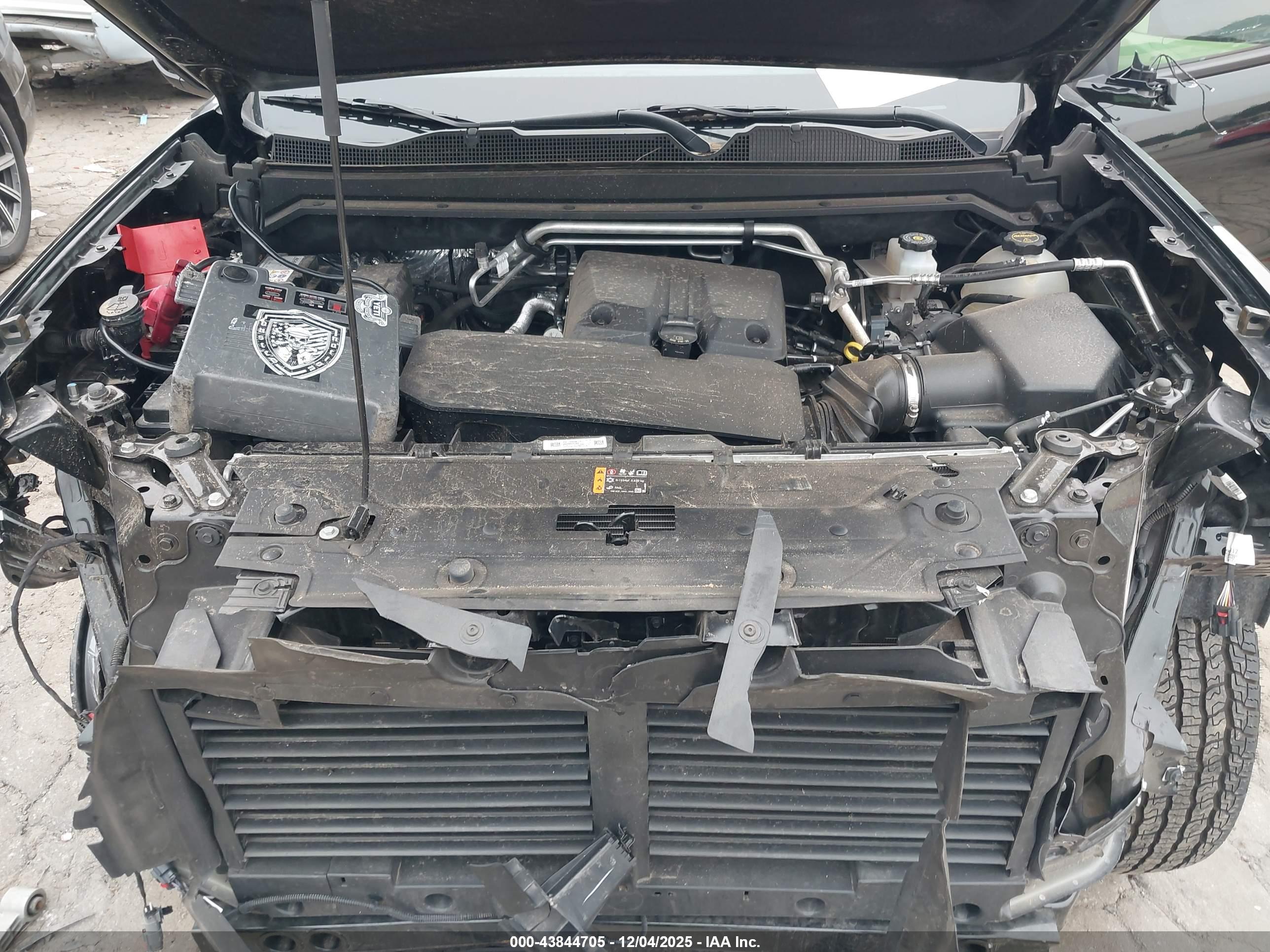 GMC CANYON image 10