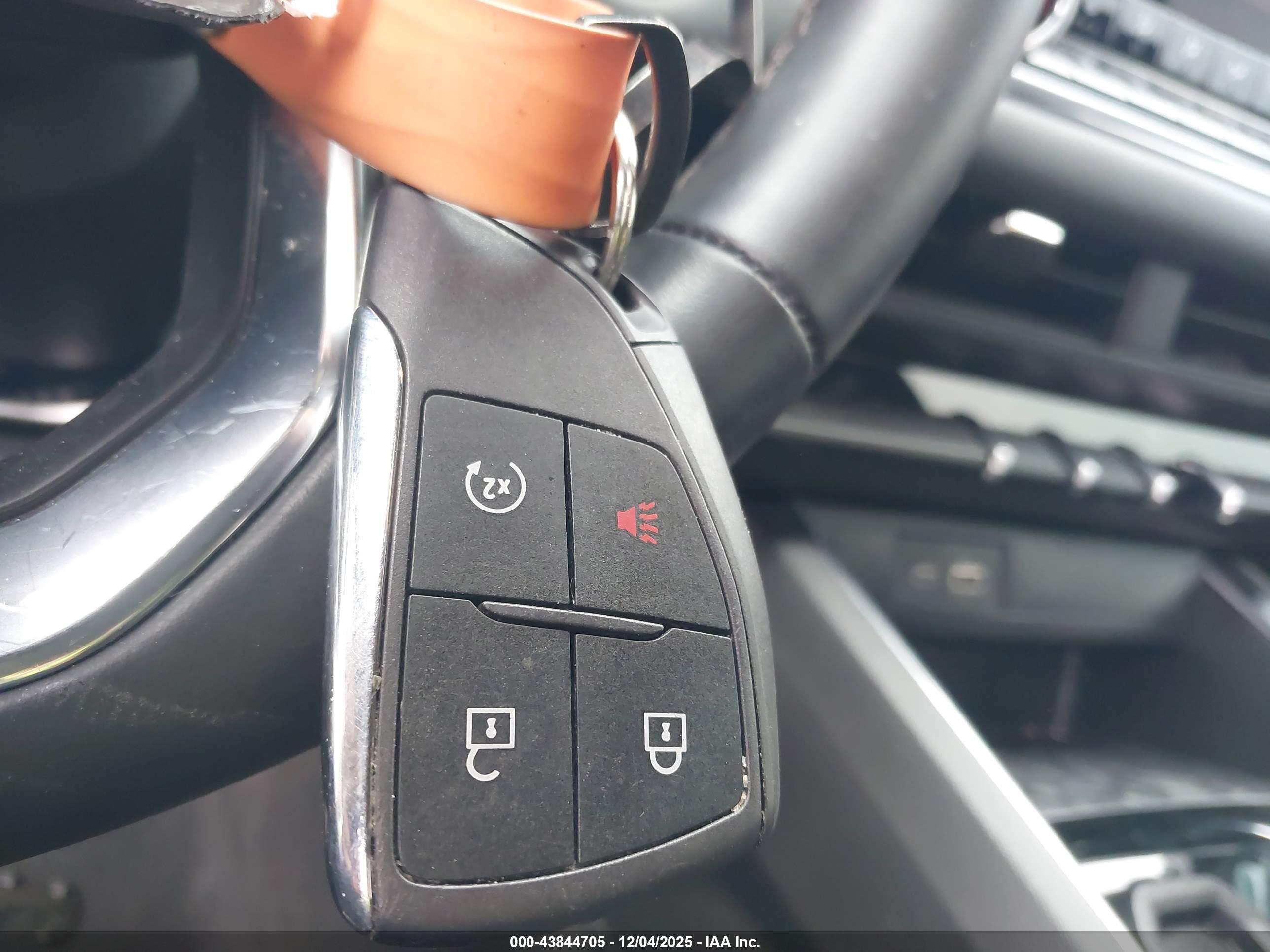 GMC CANYON image 11