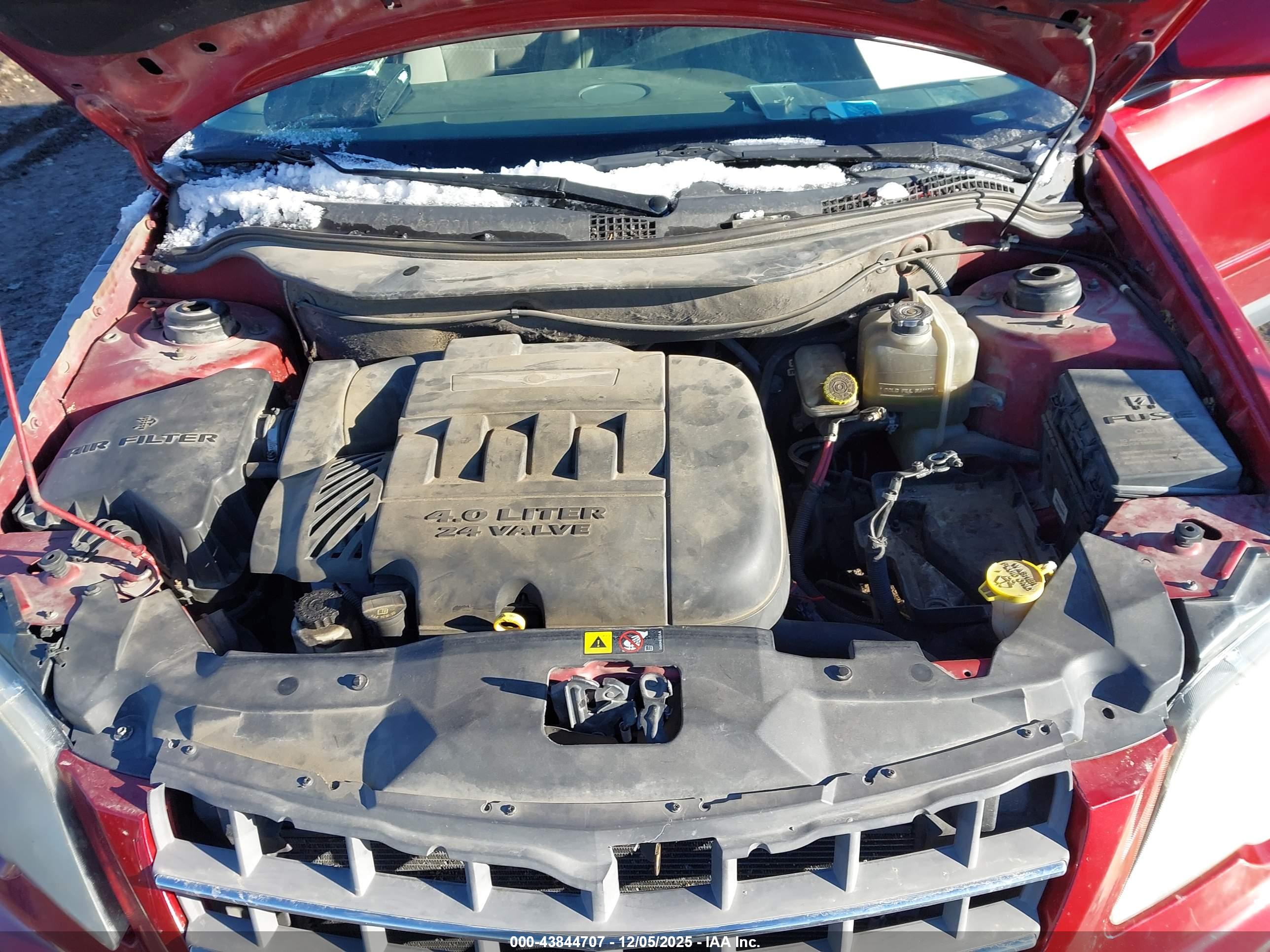 CHRYSLER PACIFICA image 10