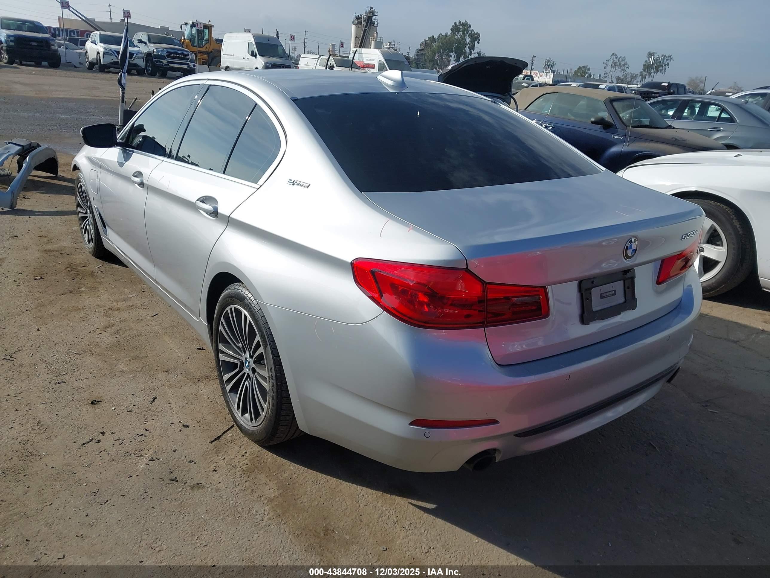 BMW 530E image 3