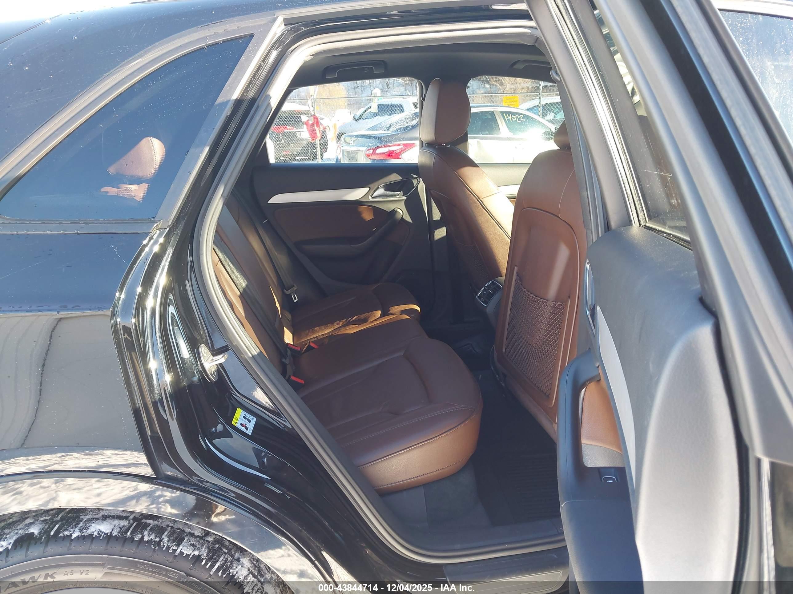AUDI Q3 image 8