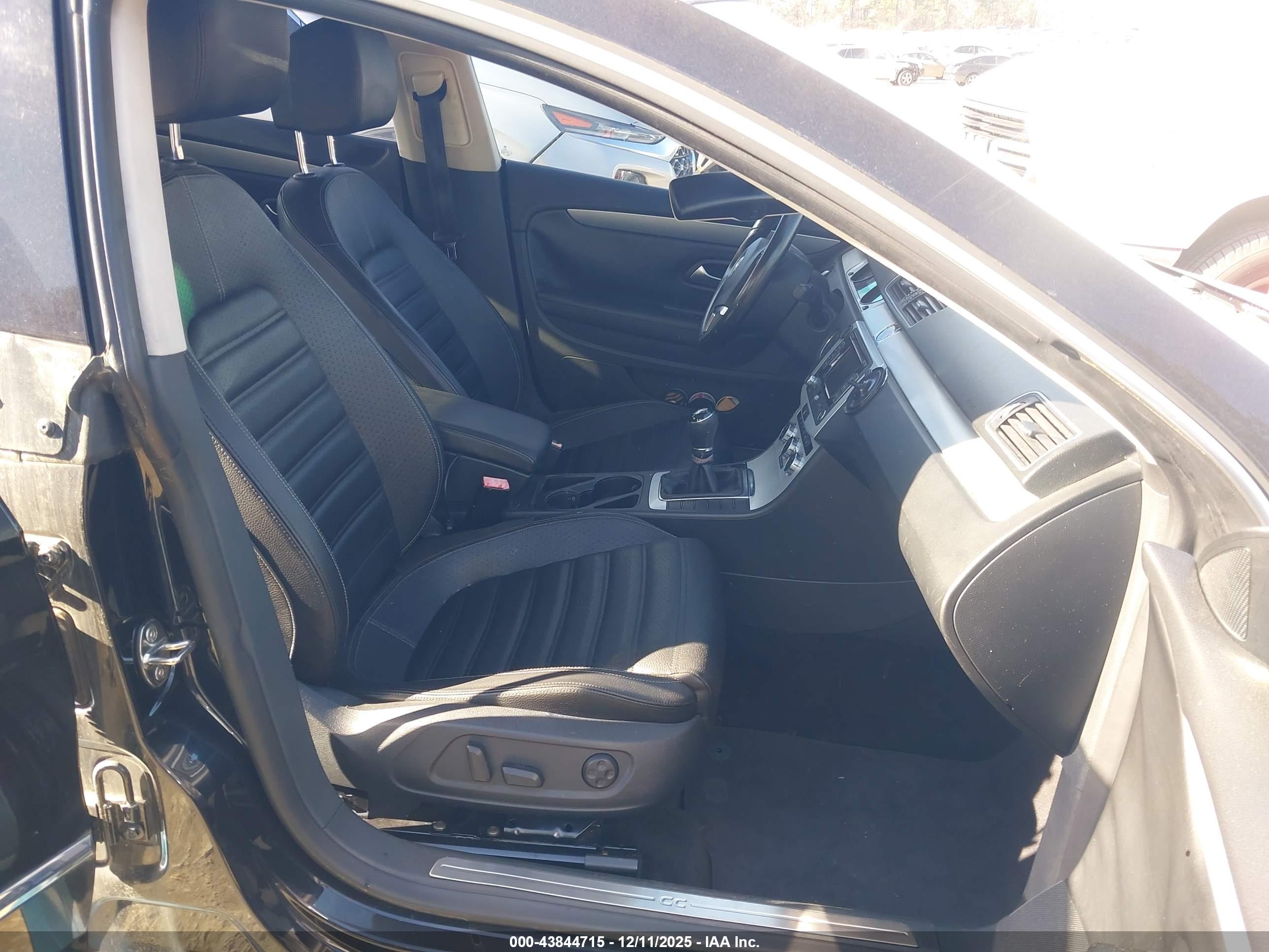 VOLKSWAGEN CC image 5