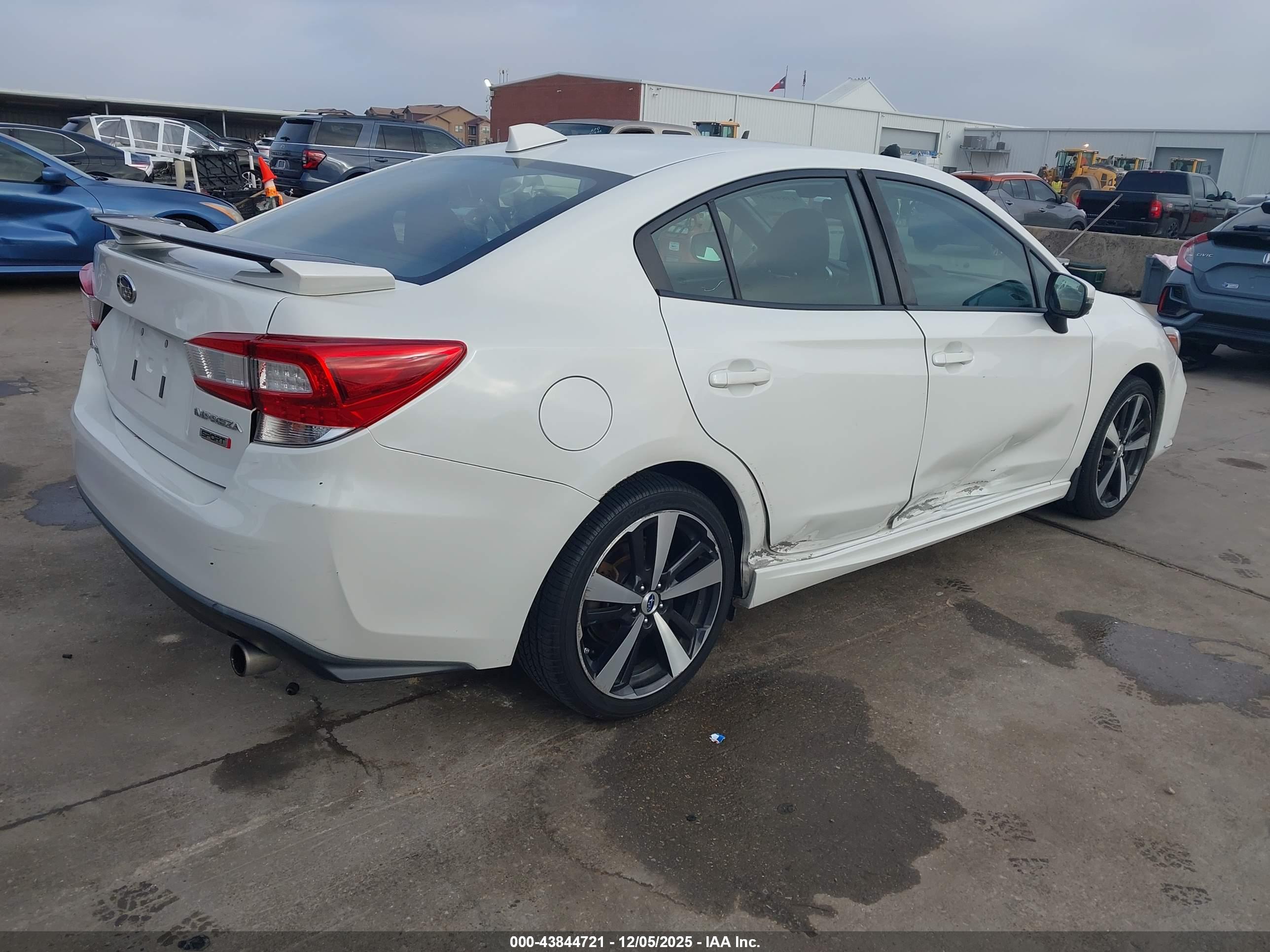 SUBARU IMPREZA image 4