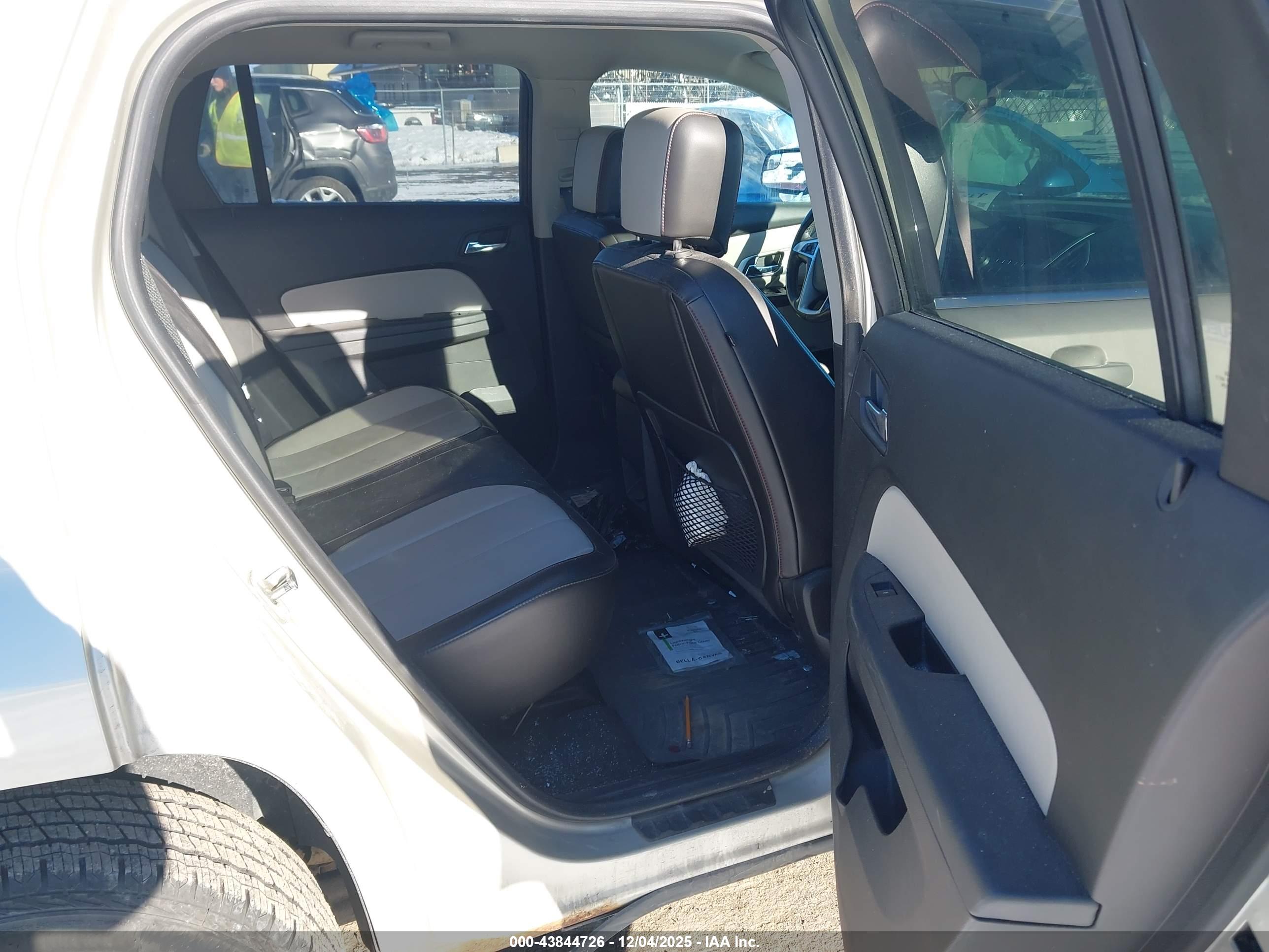 GMC TERRAIN image 8