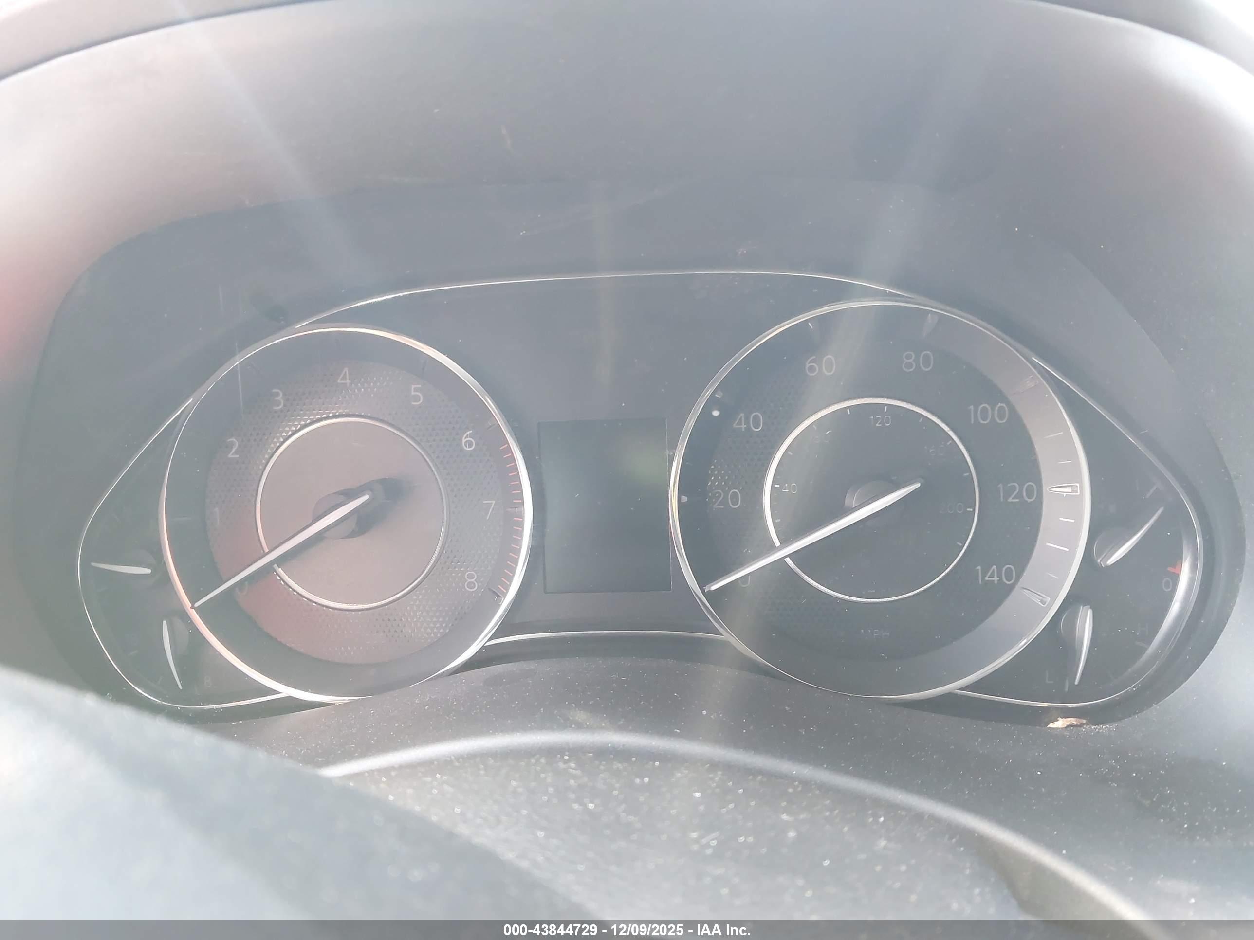 NISSAN ARMADA image 7