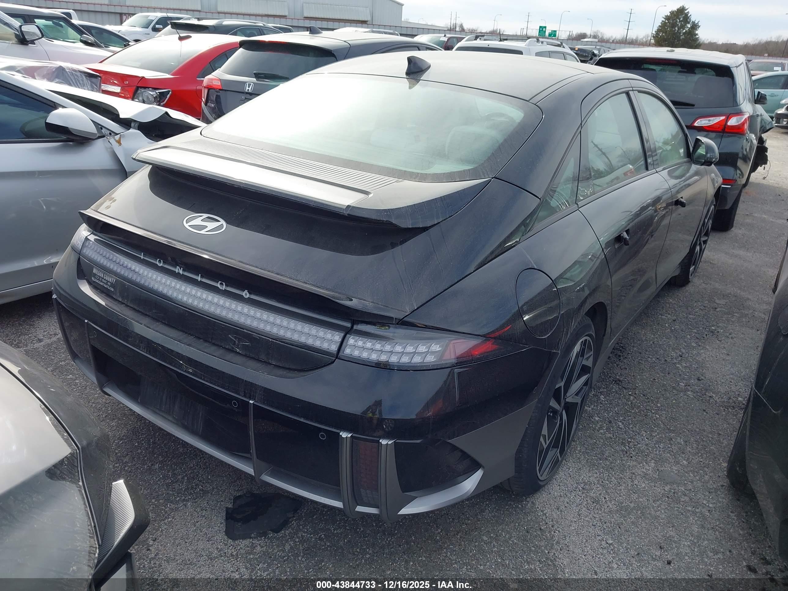 HYUNDAI IONIQ image 4
