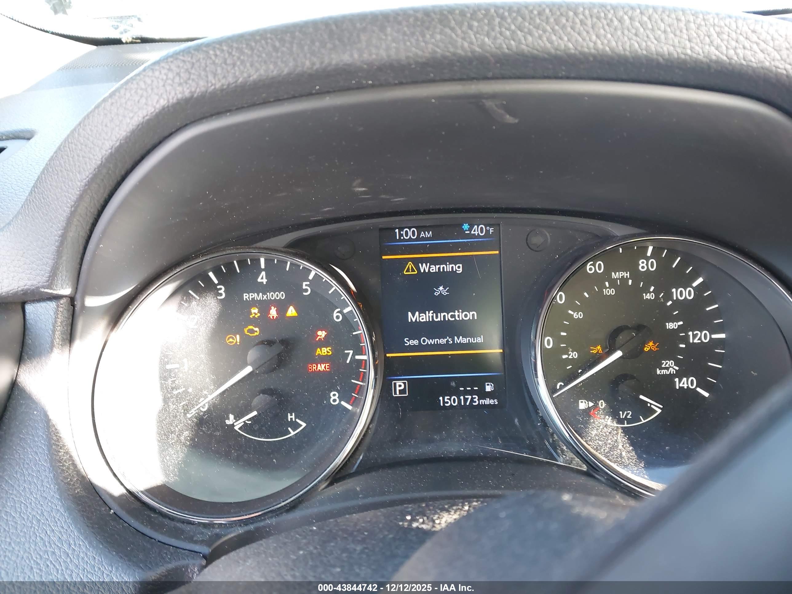 NISSAN ROGUE image 7