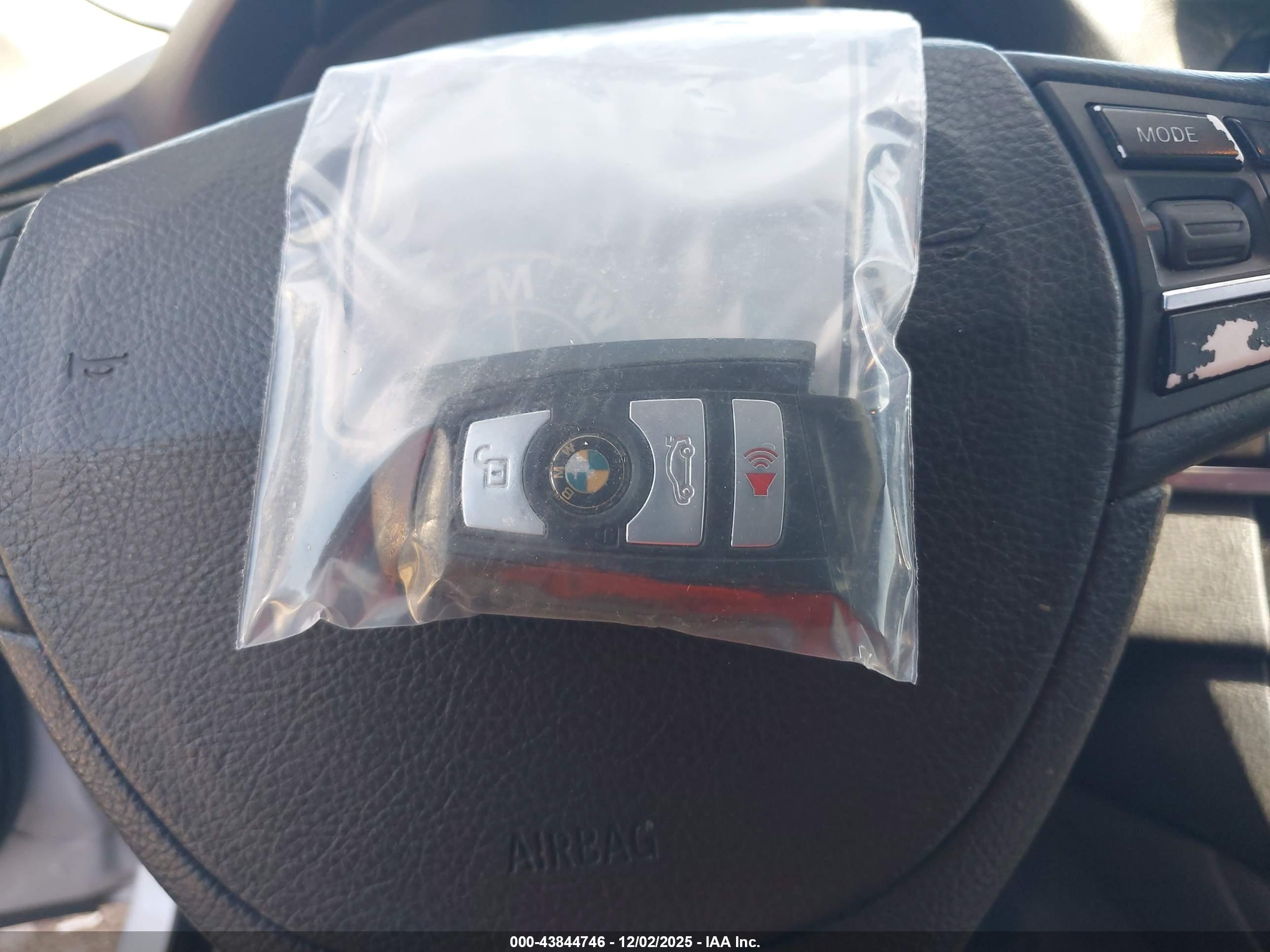 BMW 528I image 11