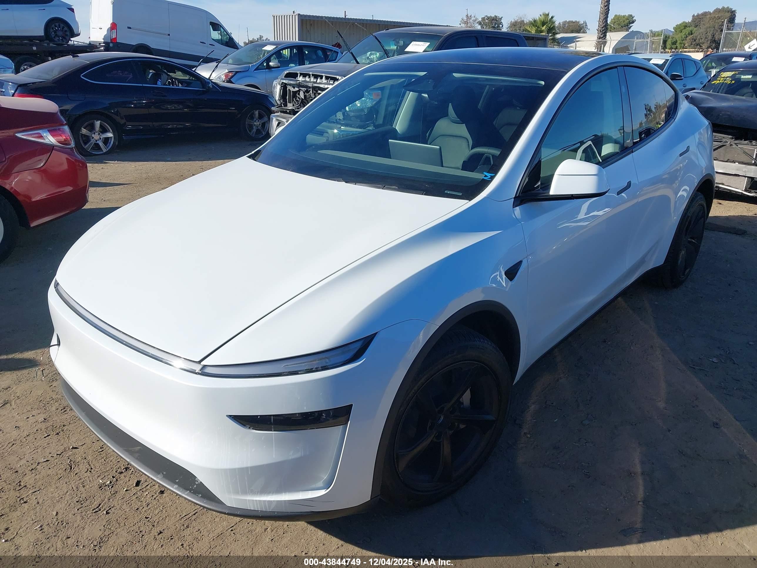 TESLA MODEL image 2