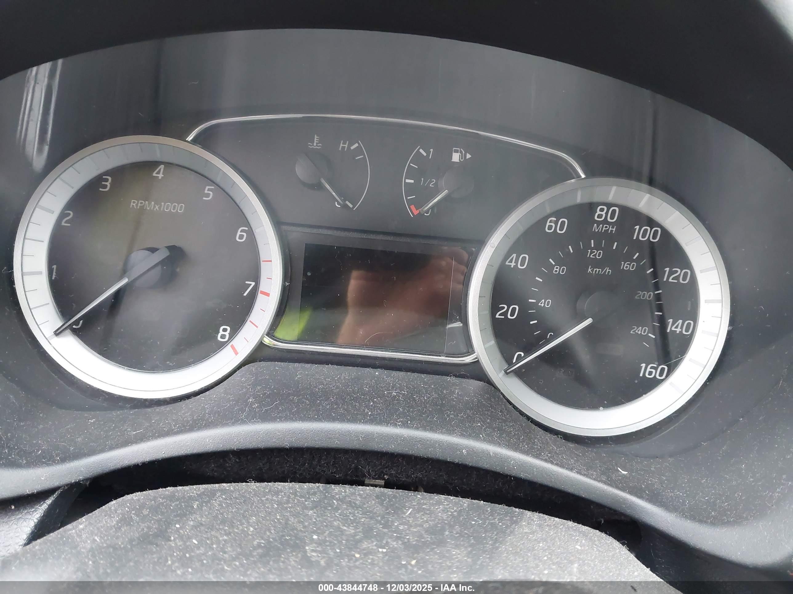 NISSAN SENTRA image 7