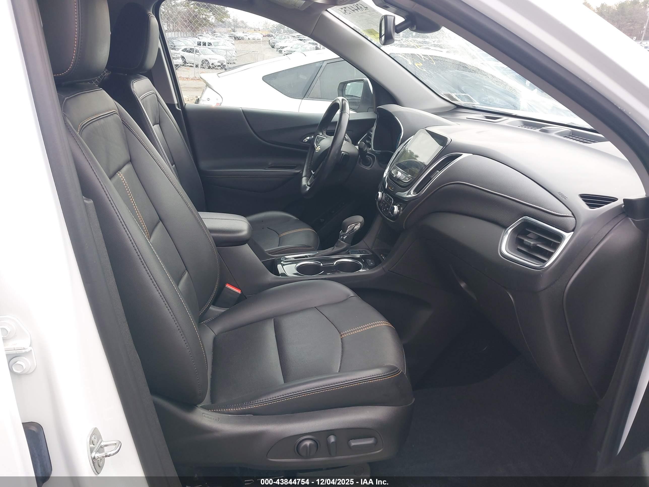 CHEVROLET EQUINOX image 5