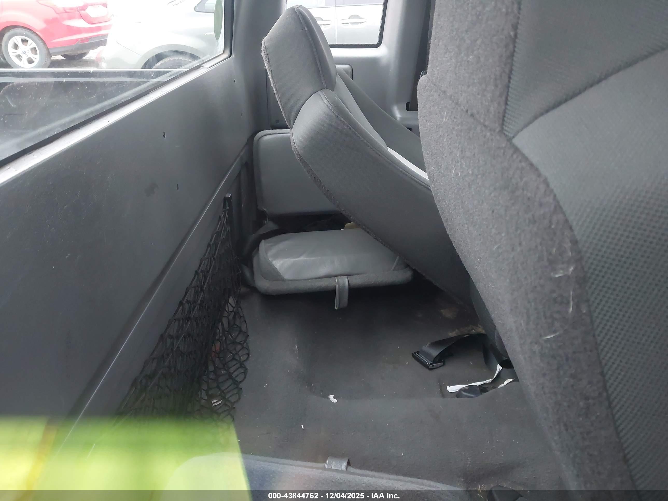 FORD RANGER image 8