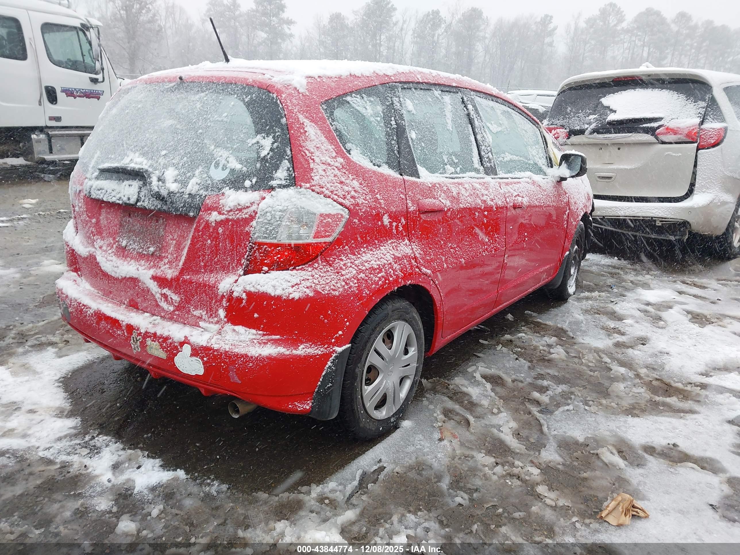 HONDA FIT image 4