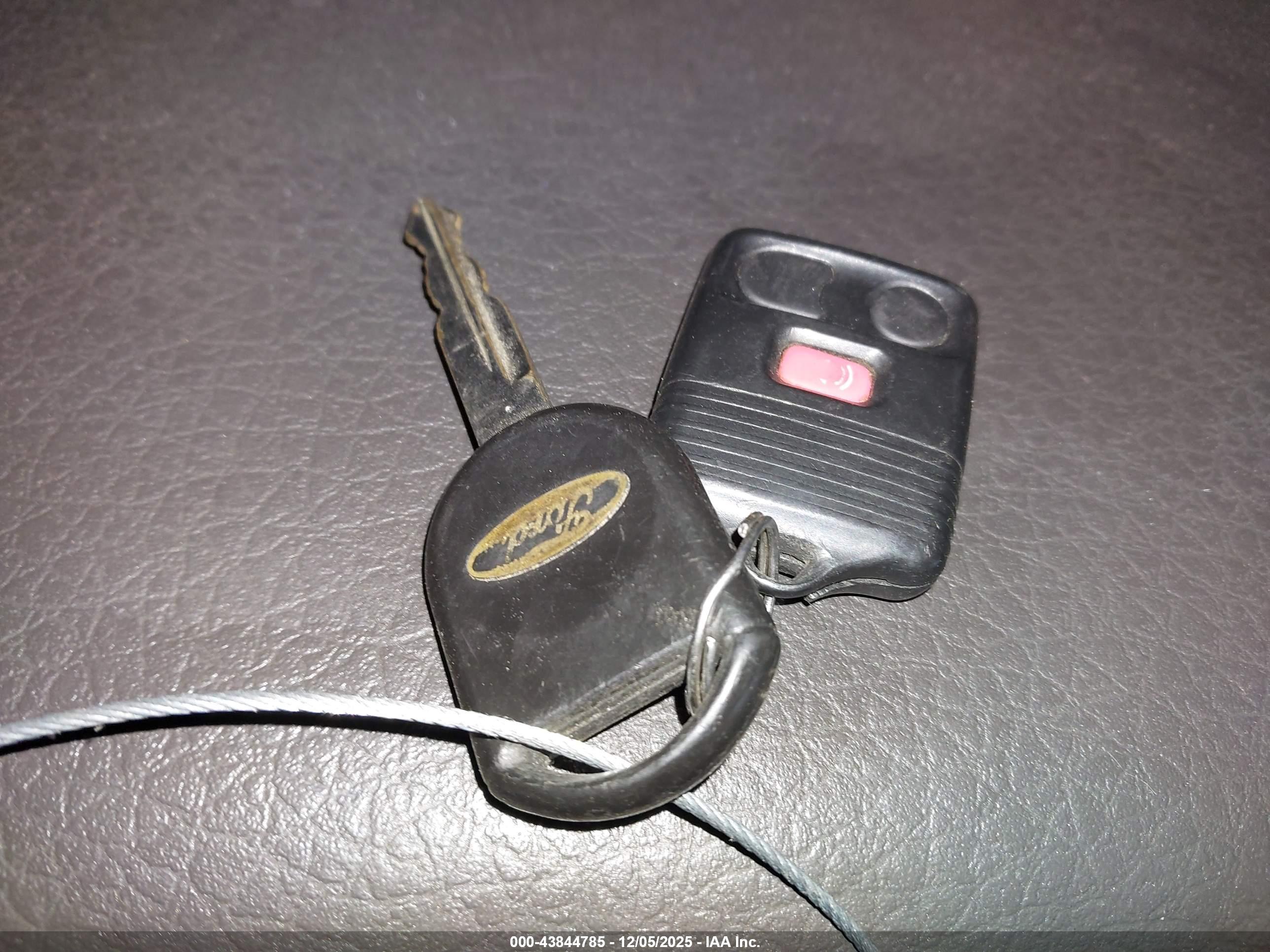 FORD F-150 image 11