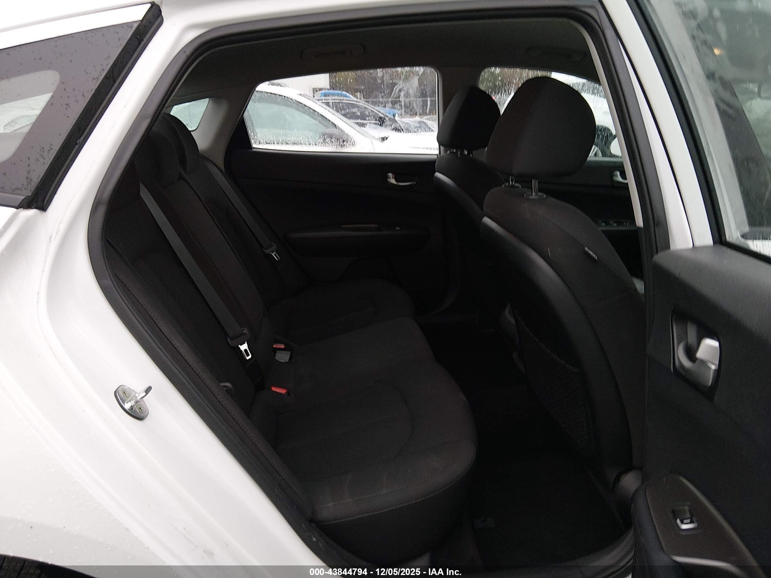 KIA OPTIMA image 8