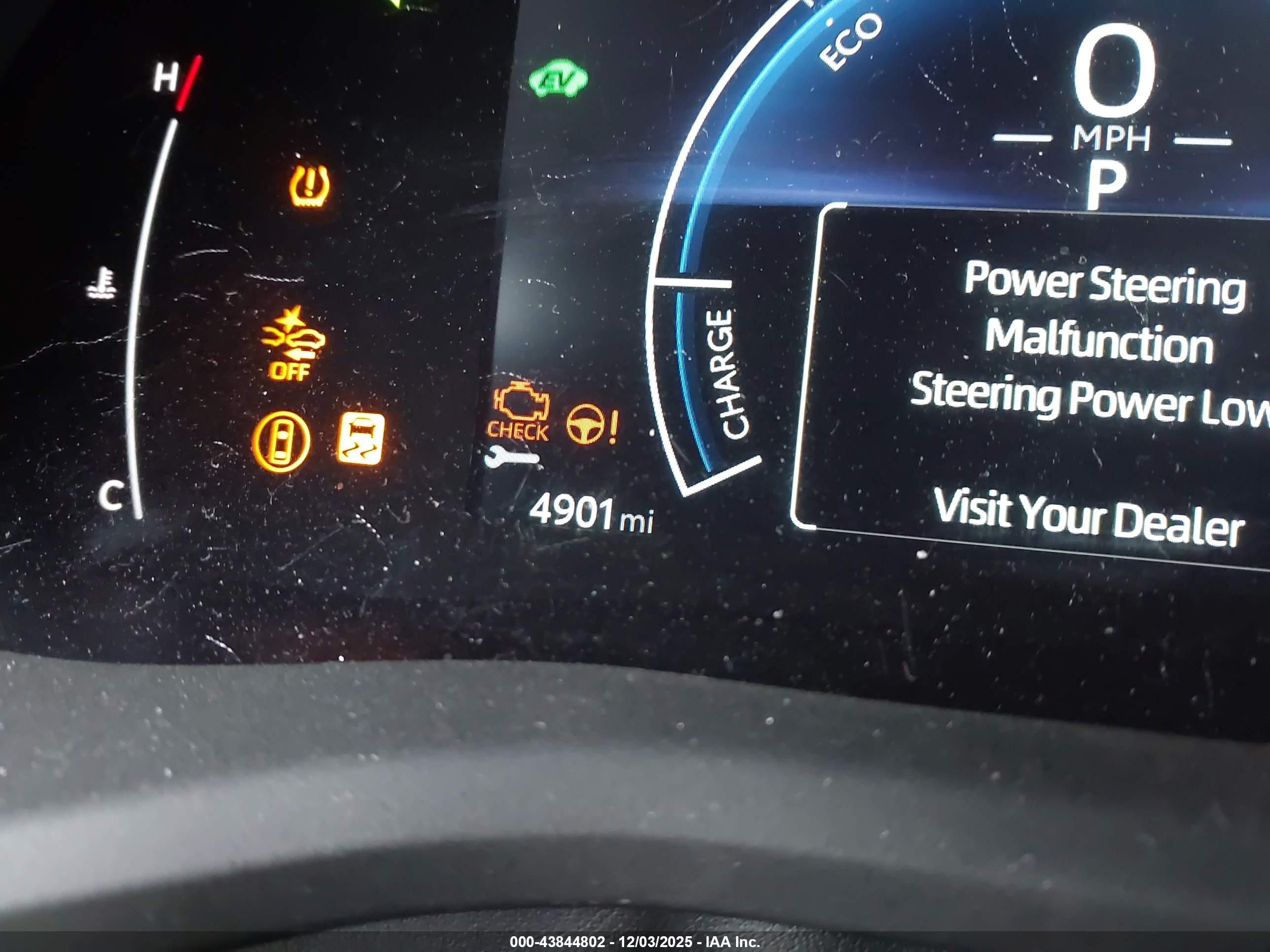 TOYOTA CAMRY image 7