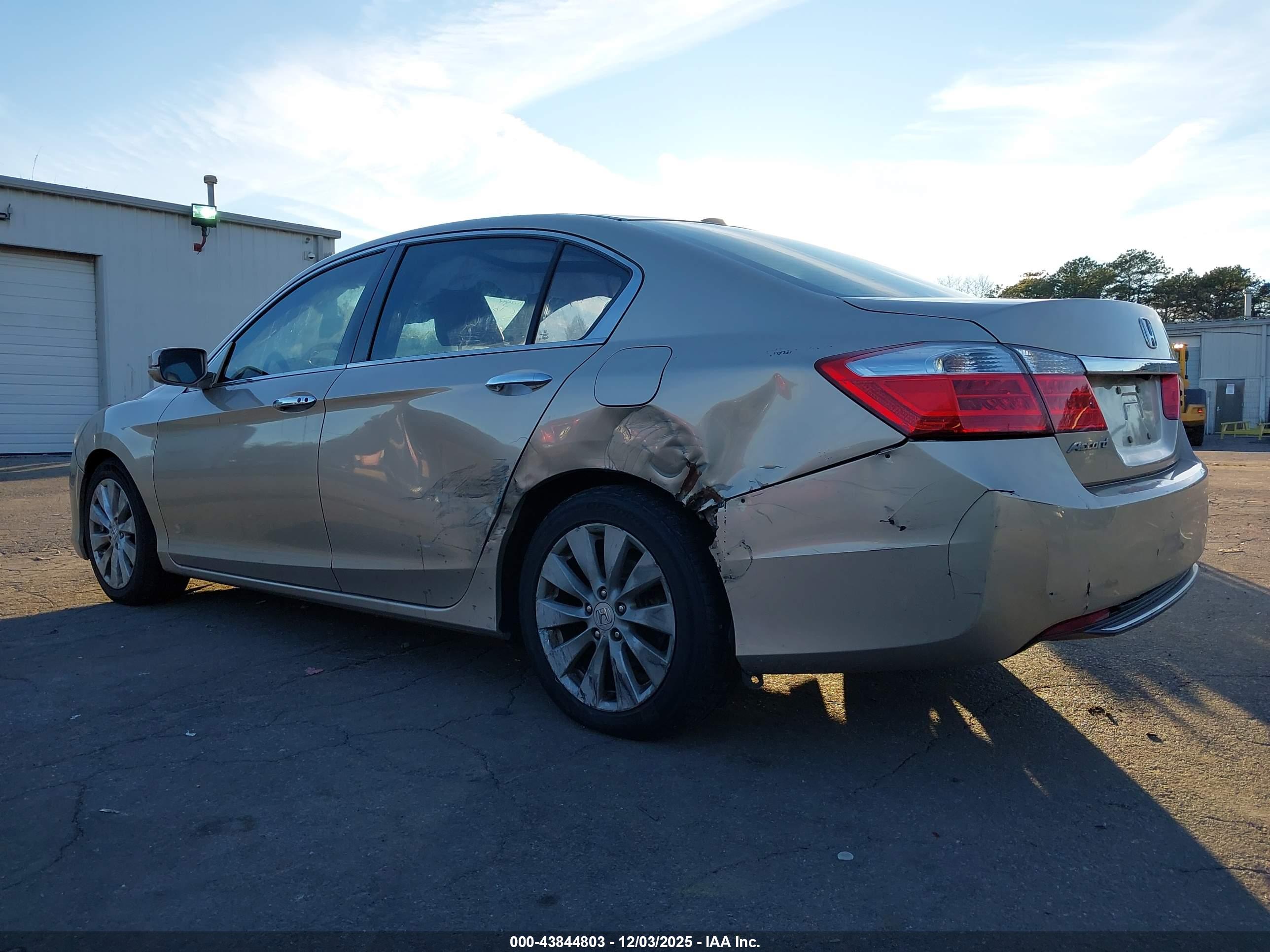 HONDA ACCORD image 3